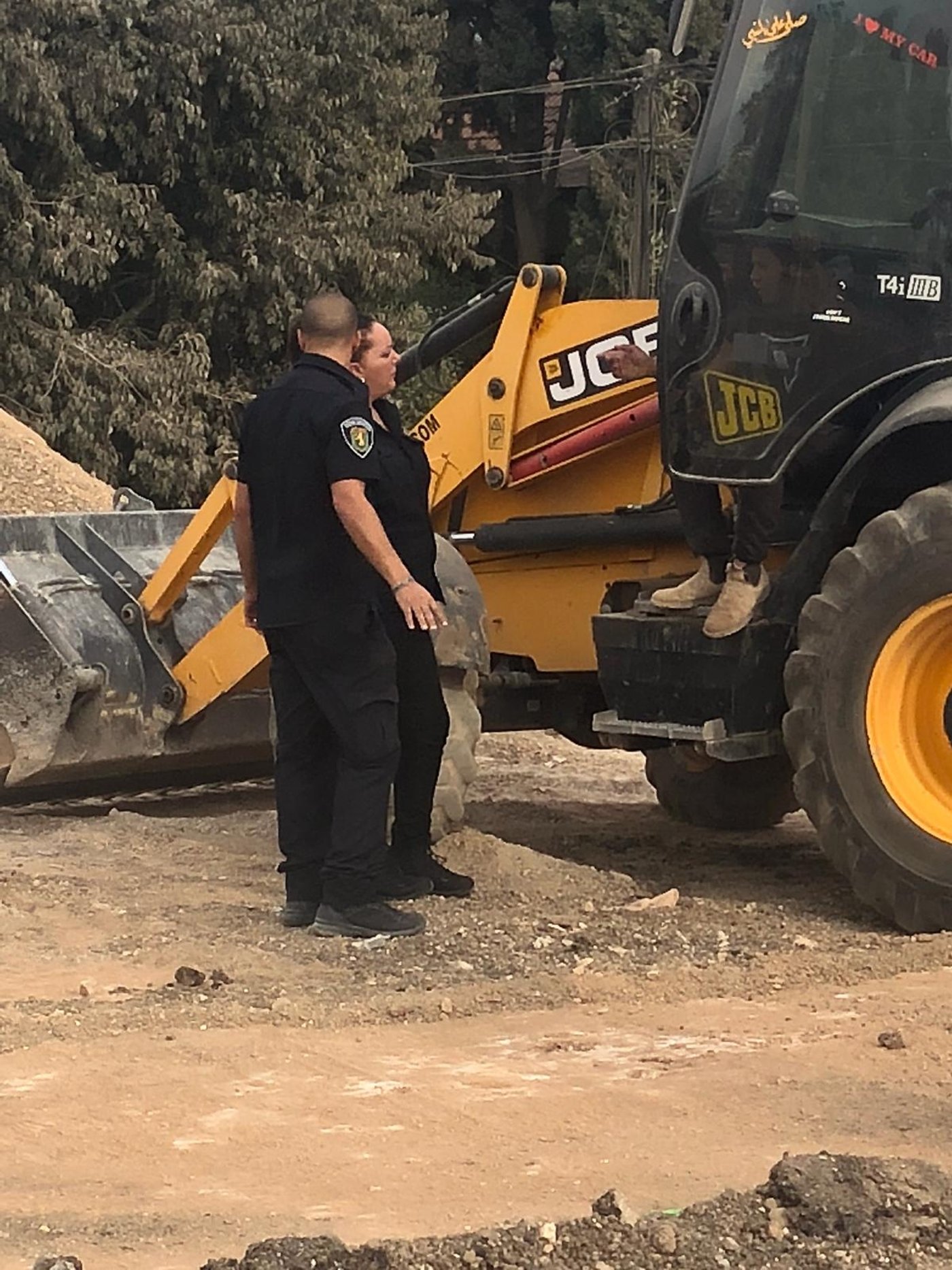הנציגים החרדים הגיעו לעצור את הטרקטורים: "זה מחטף"