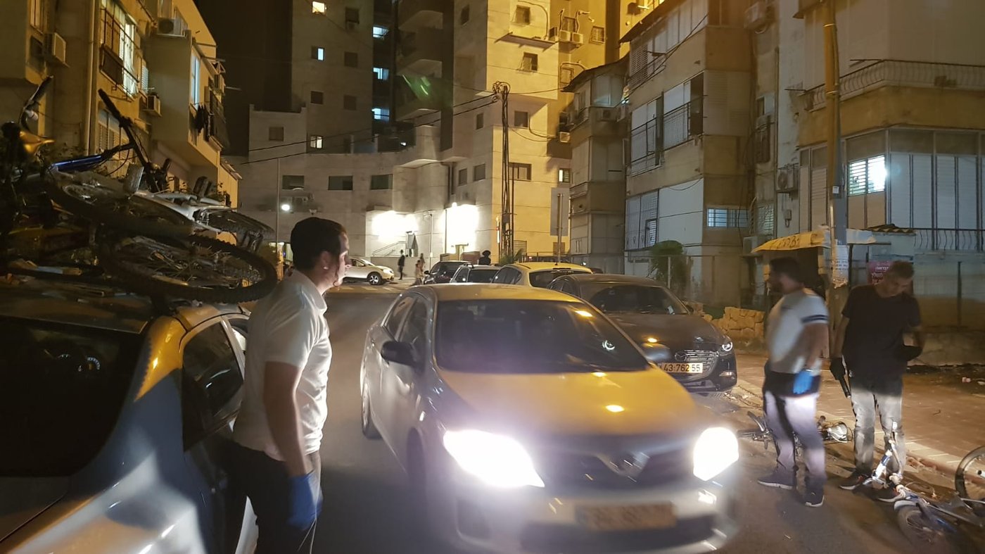 כוחות פשטו על מחסן הגנבים; שניים נעצרו