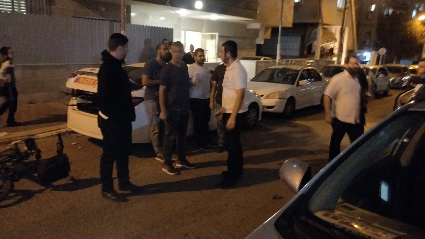 כוחות פשטו על מחסן הגנבים; שניים נעצרו