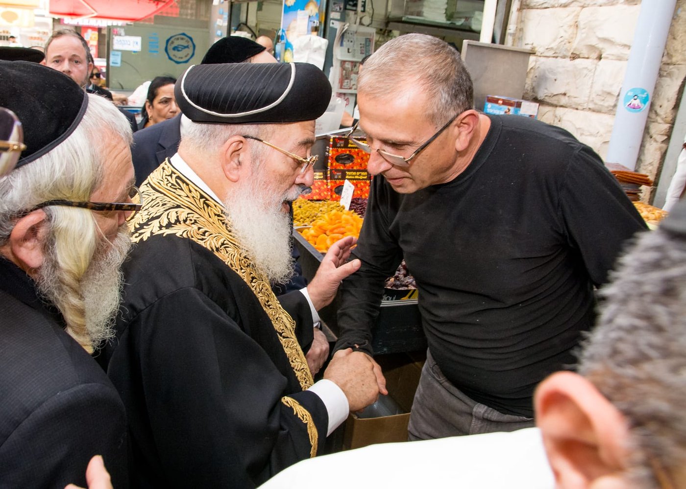 הראשון לציון חיזק את סוחרי מחנה יהודה