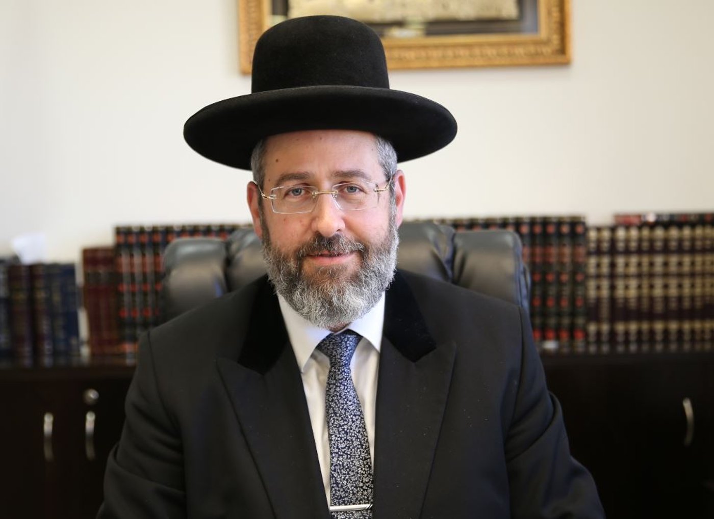 כשלושה חודשים אחרי: הגר"ד לאו קיבל את סמכויות הגיור