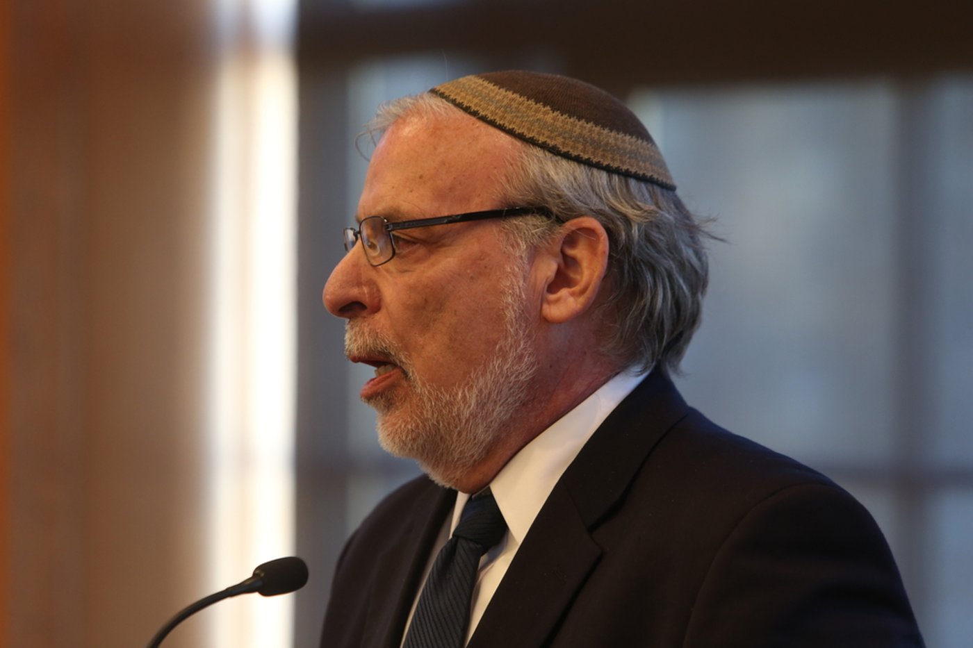 דב הייקינד