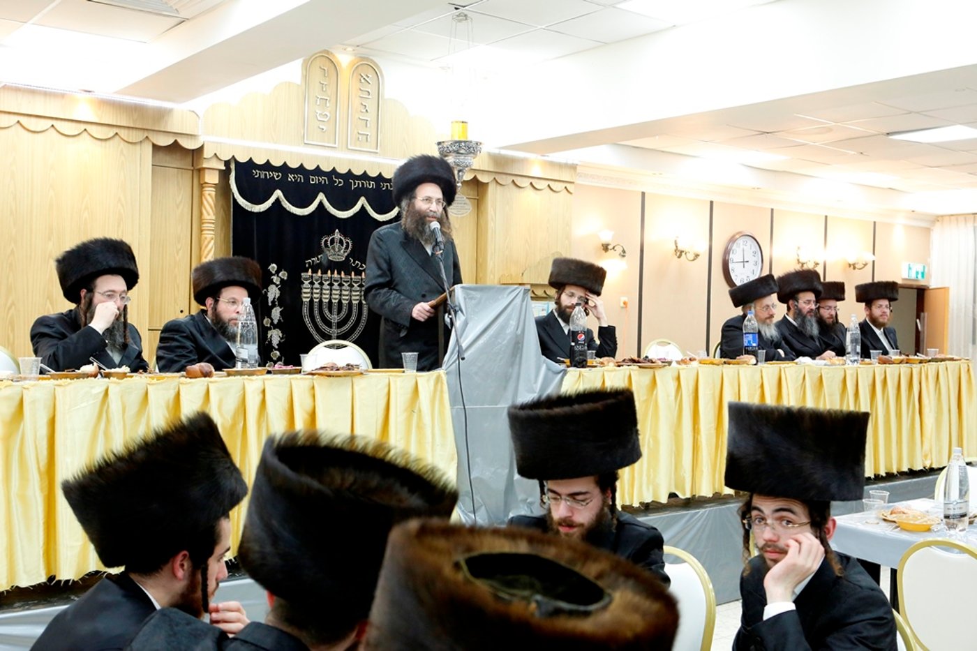 המתמידים החלו בכתיבת ס"ת לע"נ רבם זצ"ל • וידאו וגלריה