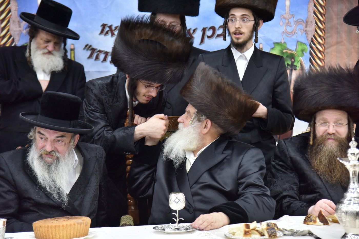 שבע ברכות בחצר קוסוב ויז'ניץ. תיעוד