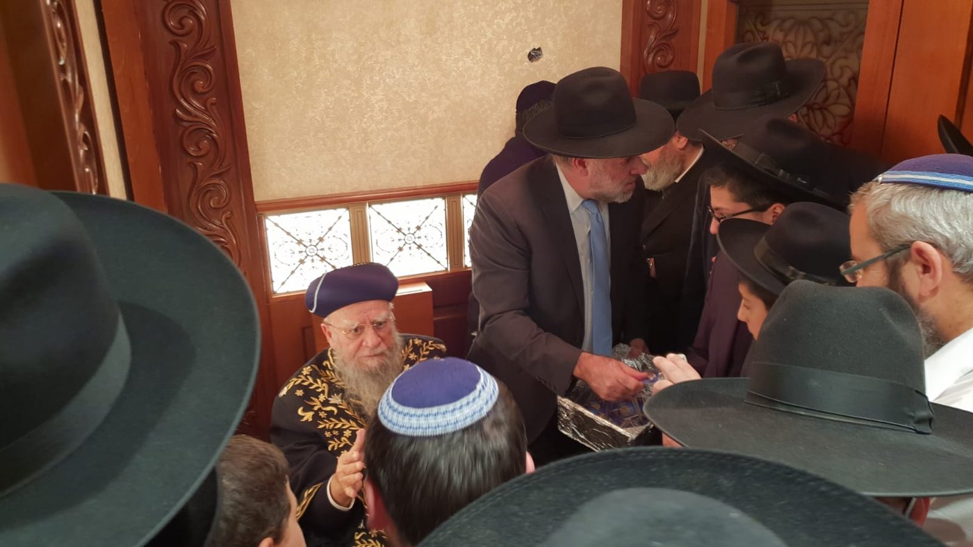 תיעוד: ההדלקה של זקן הראשונים לציון הגאון רבי אליהו בקשי דורון