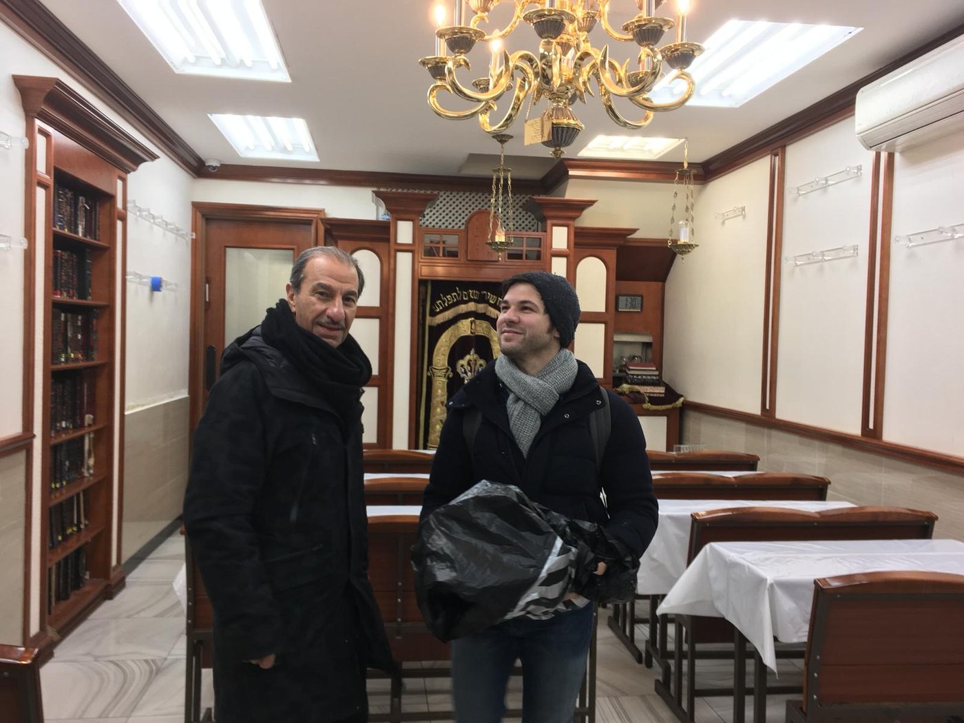 אורח בויליאמסבורג: השחקן ששון גבאי • צפו