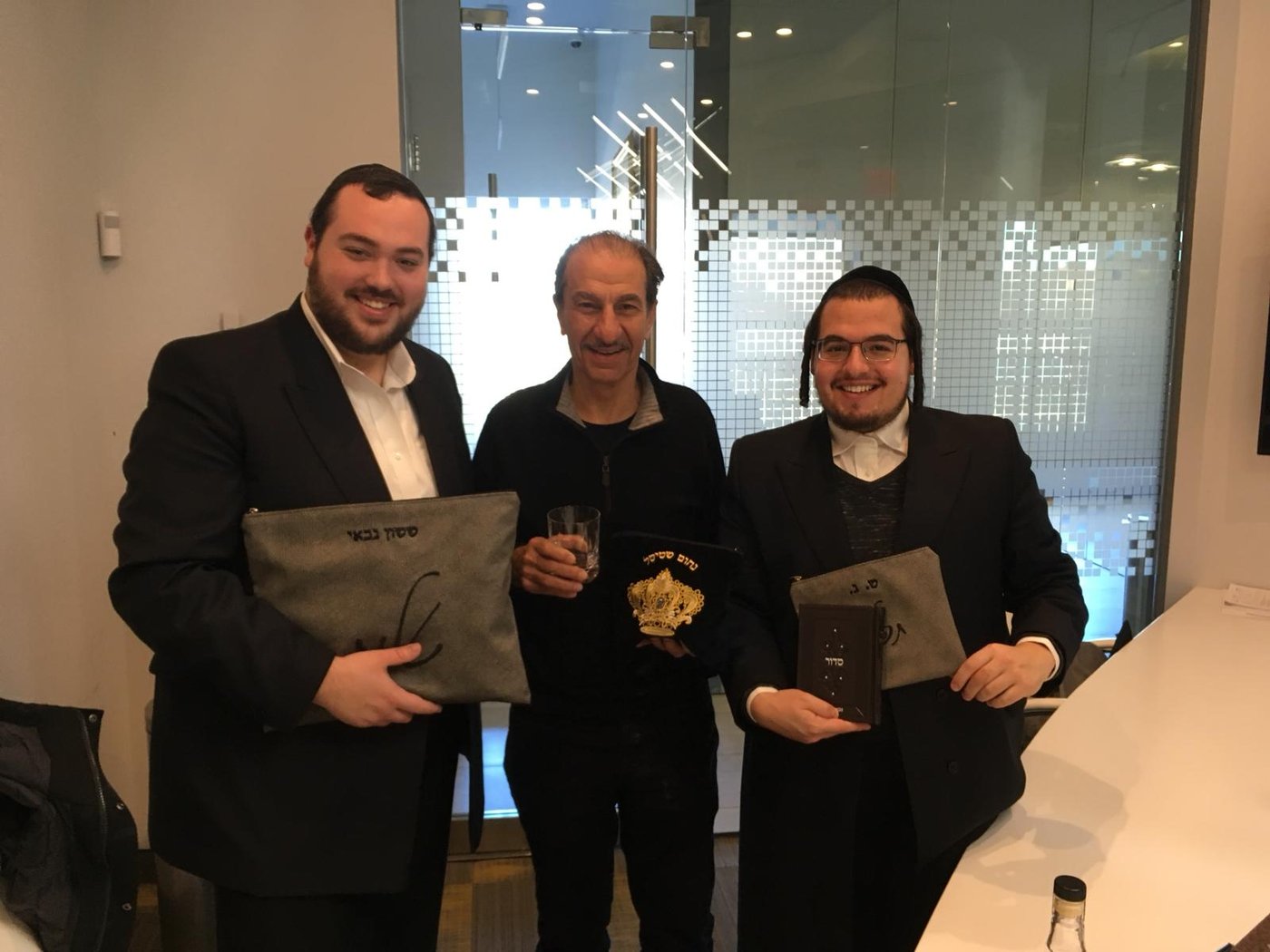 אורח בויליאמסבורג: השחקן ששון גבאי • צפו