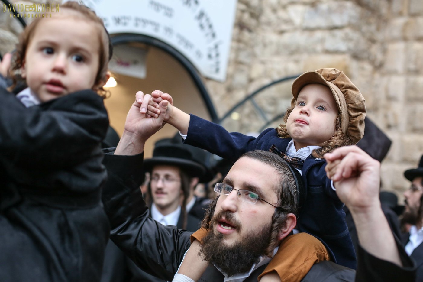 חגיגת 'זאת חנוכה' בציון הרשב"י במירון. צפו