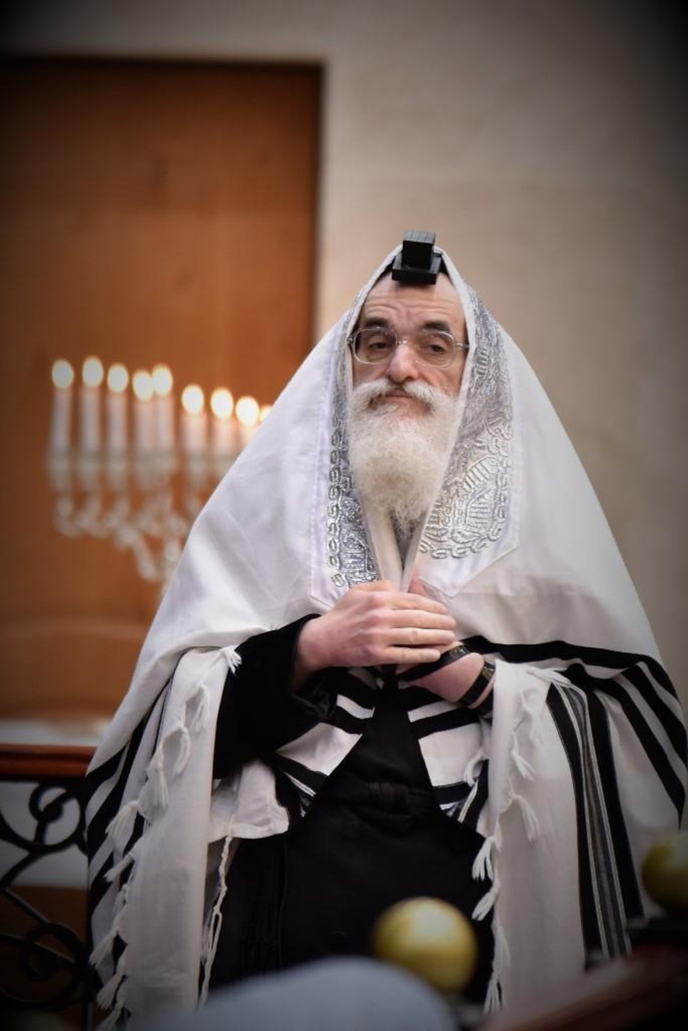 חנוכה בחצר הקודש ויז'ניץ • צפו בגלריה