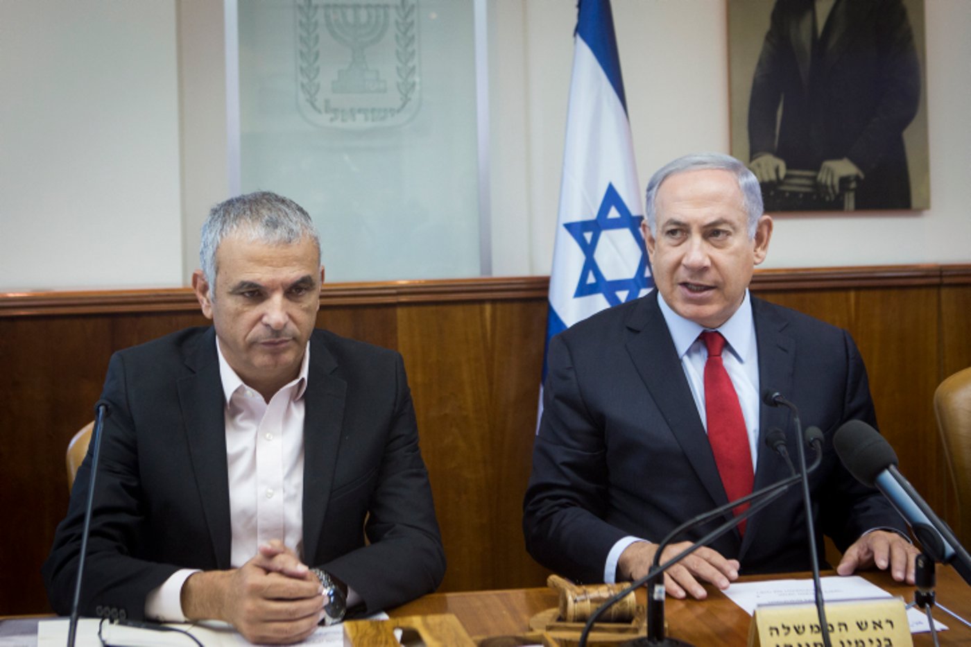 השר כחלון יוצא למלחמה בגל ההתייקרויות