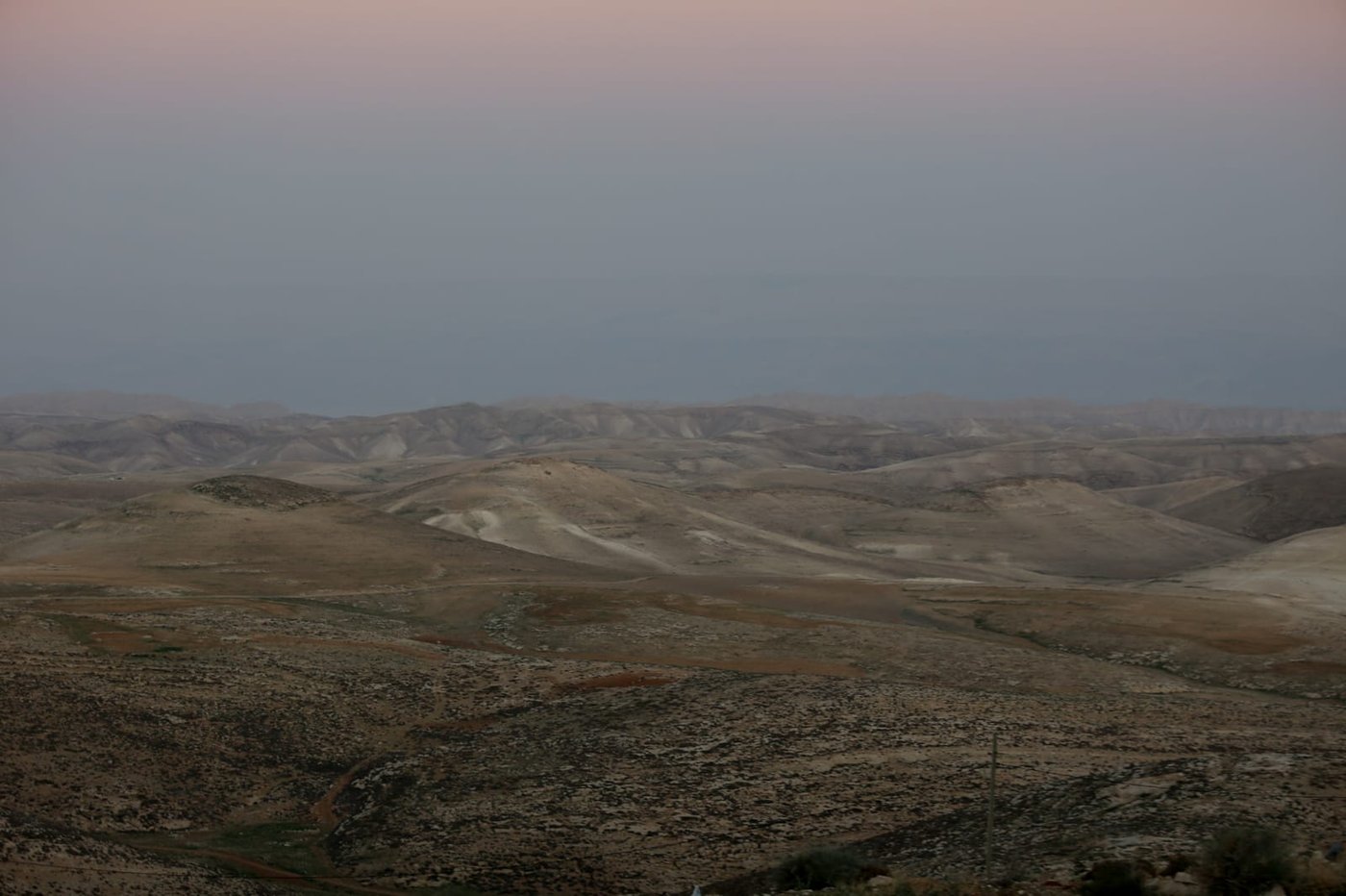 תיעוד מרהיב של הרי מדבר יהודה וים המלח