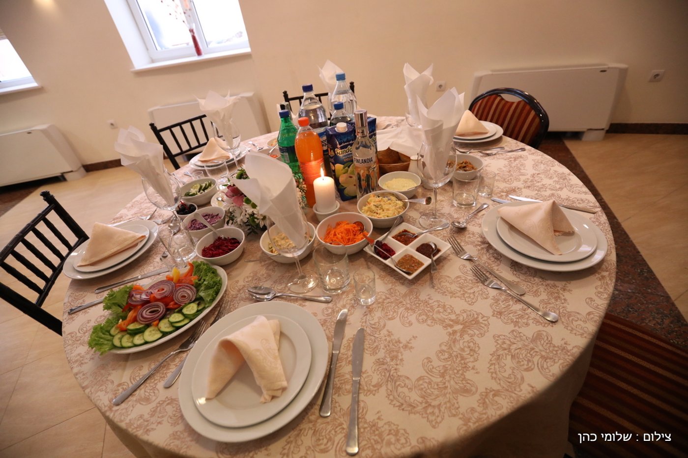 אלפים בציונו של בעל התניא בהאדיטש • צפו