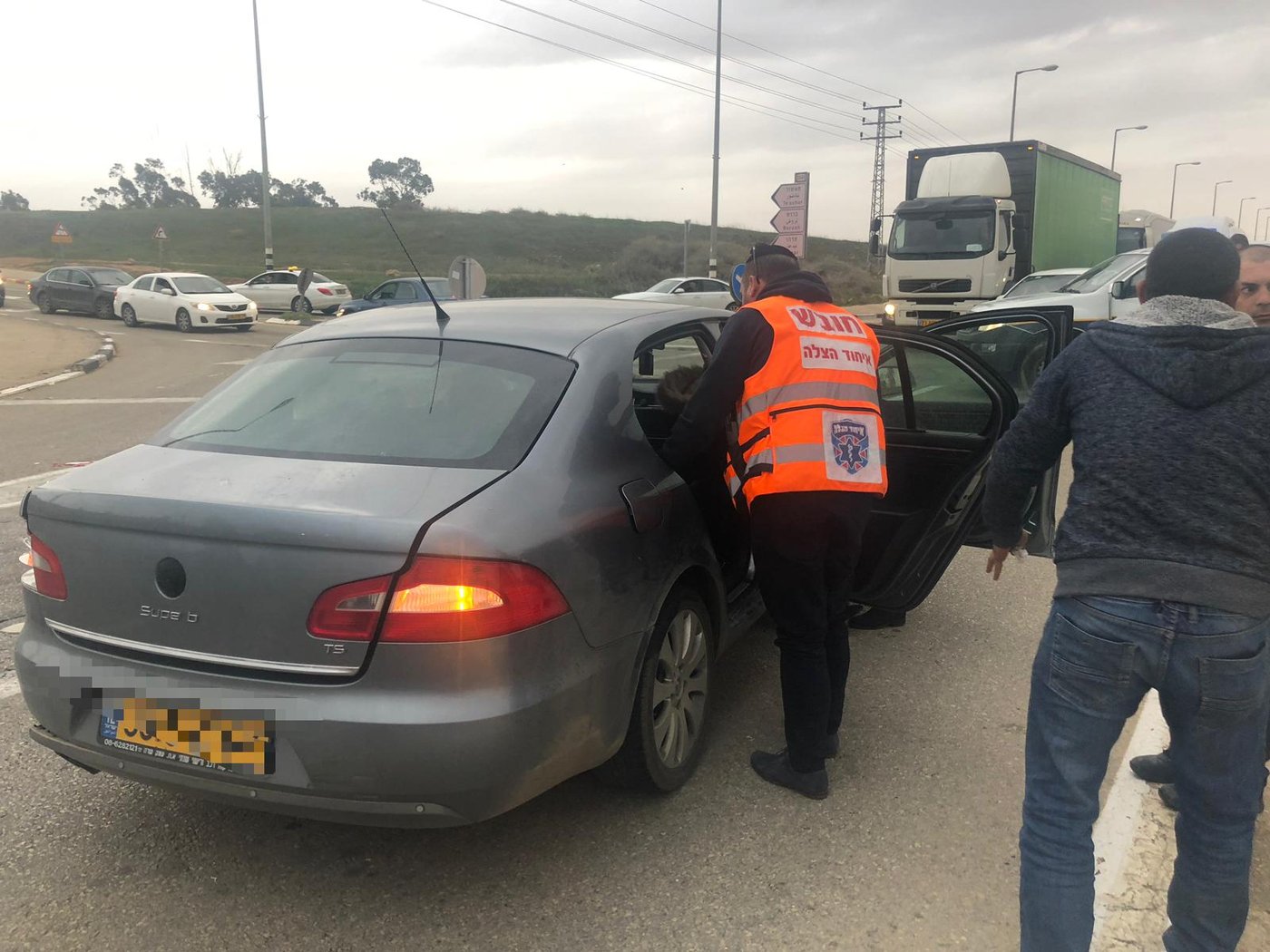 3 צעירים חרדים נפצעו בתאונה ליד מושב ברוש