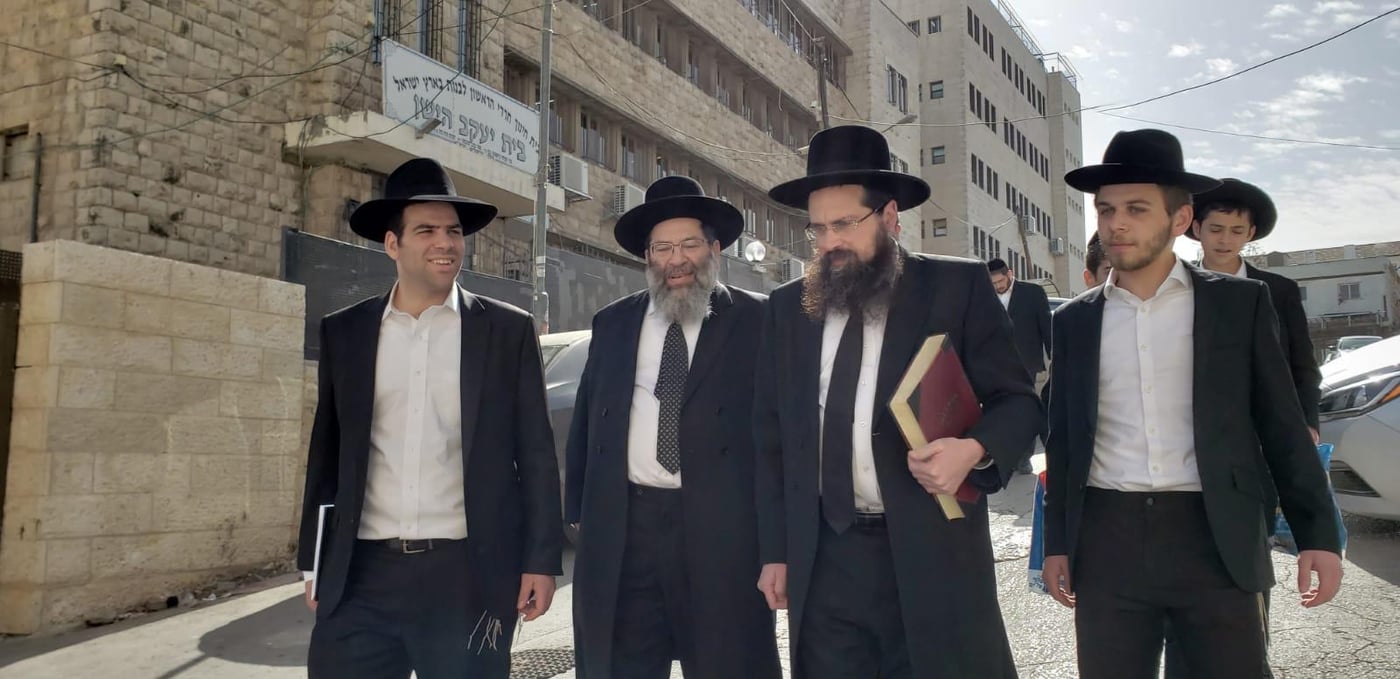 הגאון רבי יעקב בנדר בביקור בישראל • צפו
