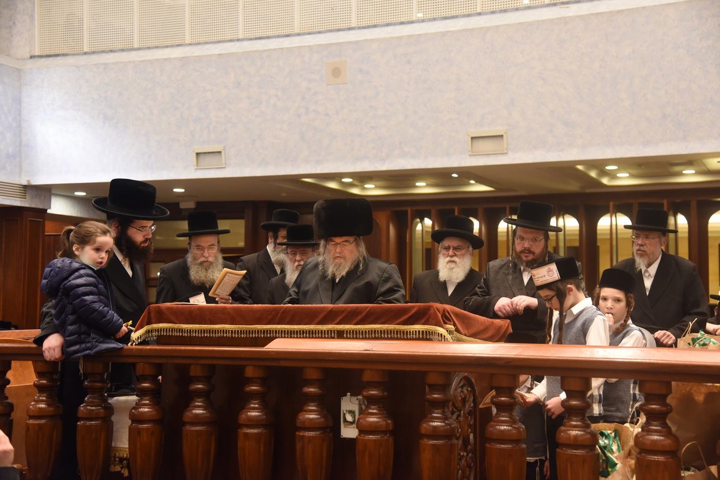 בבעלזא חגגו בברית מילה ו'קרישמע-ליינען'