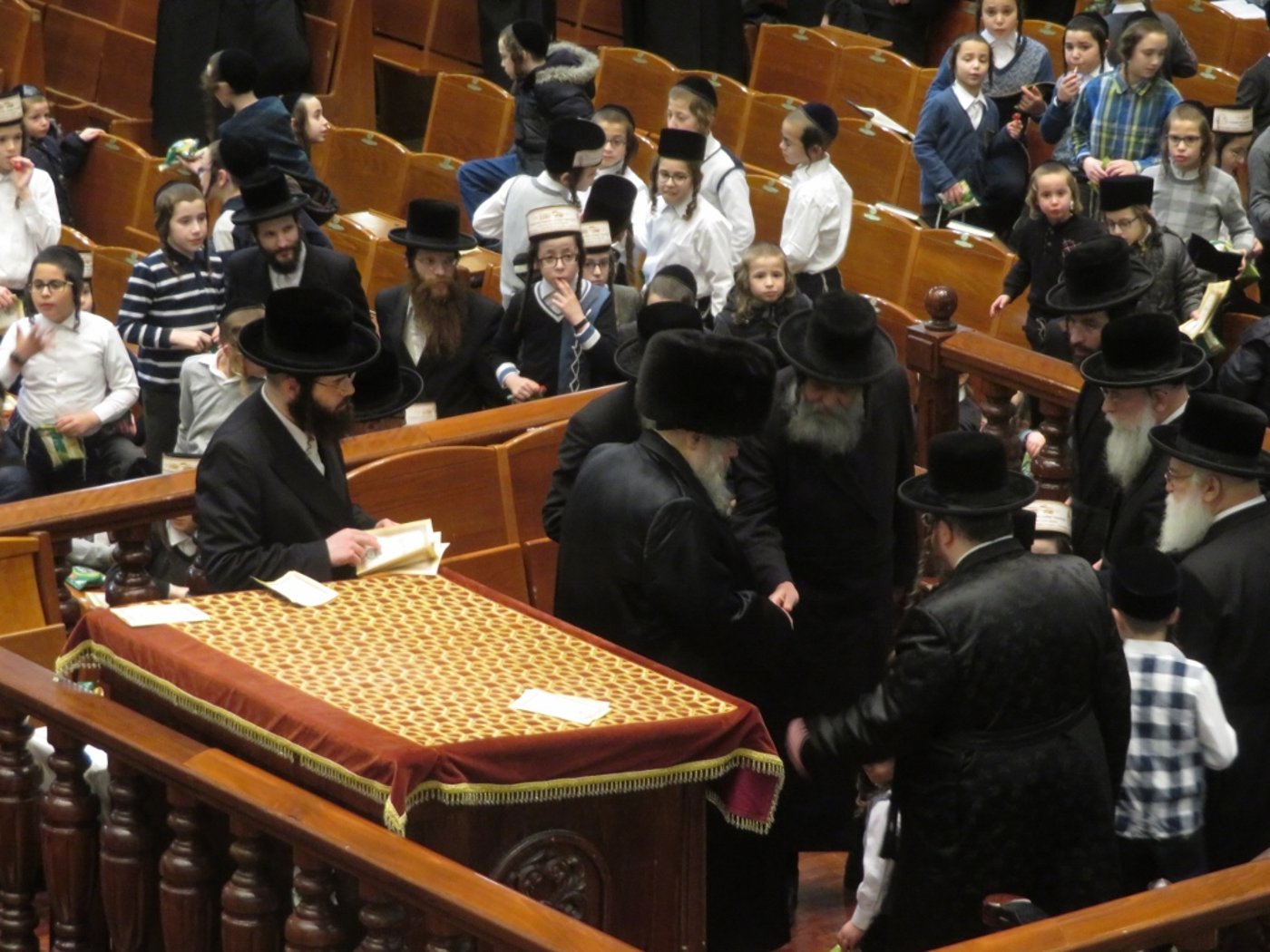 בבעלזא חגגו בברית מילה ו'קרישמע-ליינען'