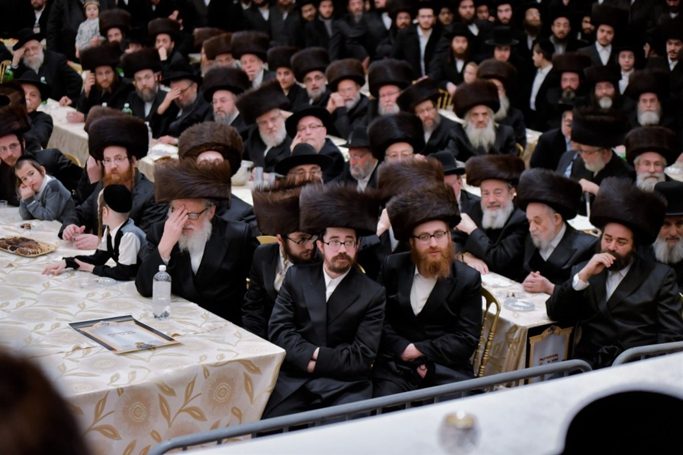 תיעוד מיוחד: שמחת בית ויז'ניץ בבורו פארק