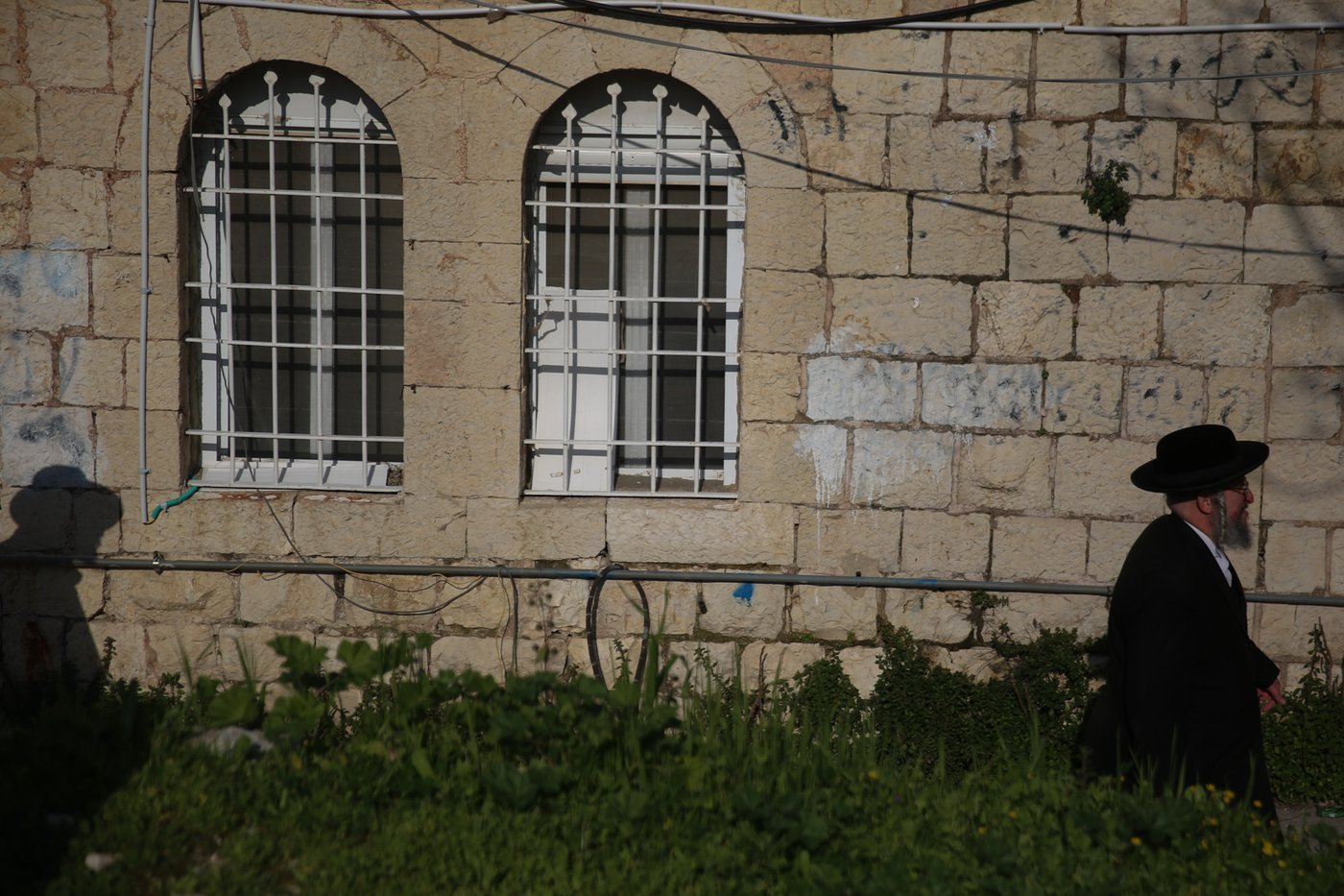 תיעוד מיוחד: השכונה שבשולי מאה שערים