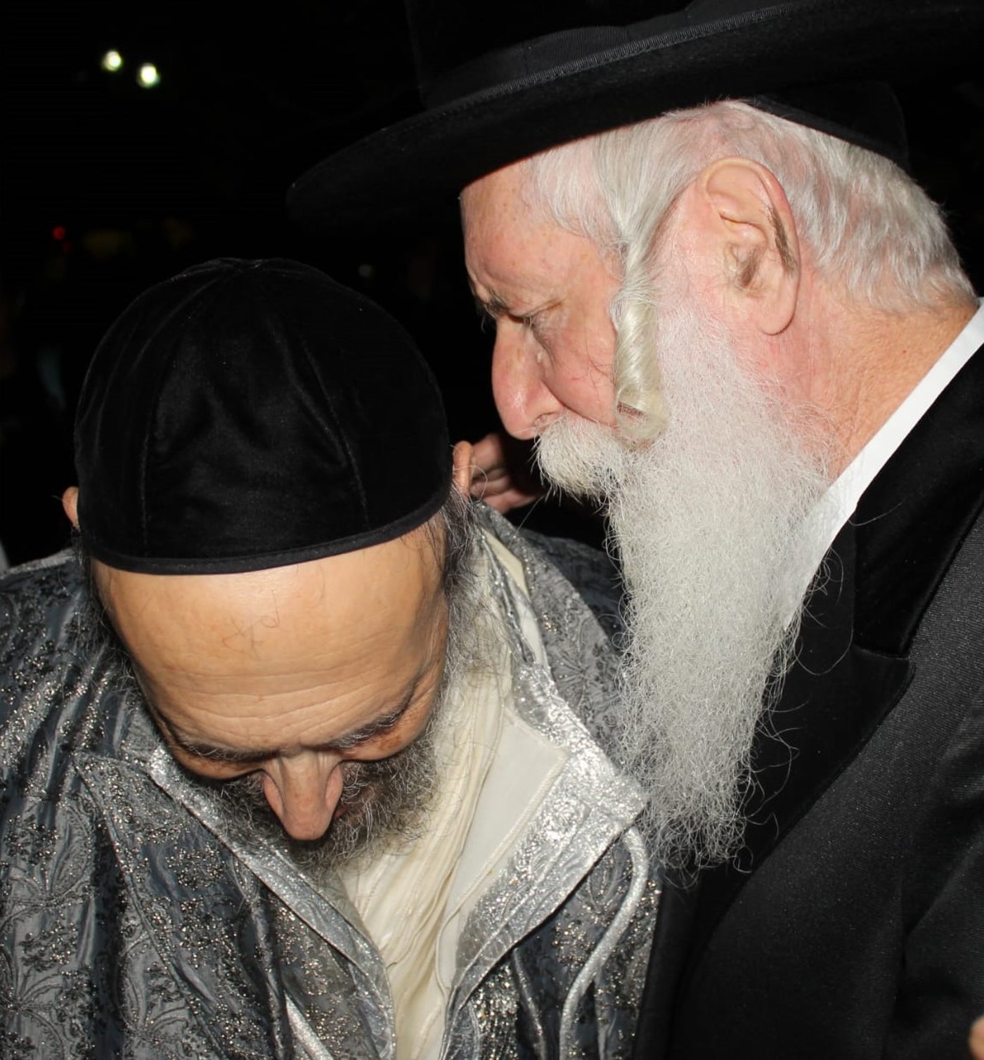 כשהגרי"ד גרוסמן והגר"ד קוק פגשו את שחקני הכדורגל