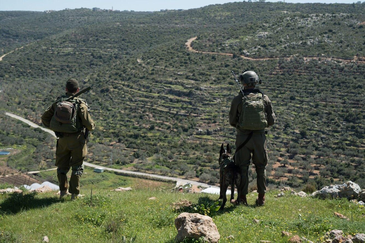 כך נראה המרדף אחר המחבל מהפיגוע באריאל. צפו