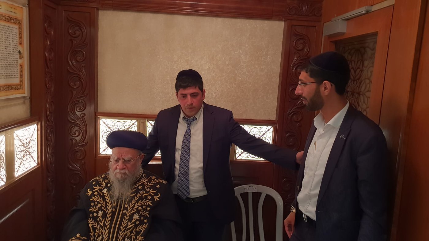 תיעוד: זקן הראשל"צים בקריאת המגילה