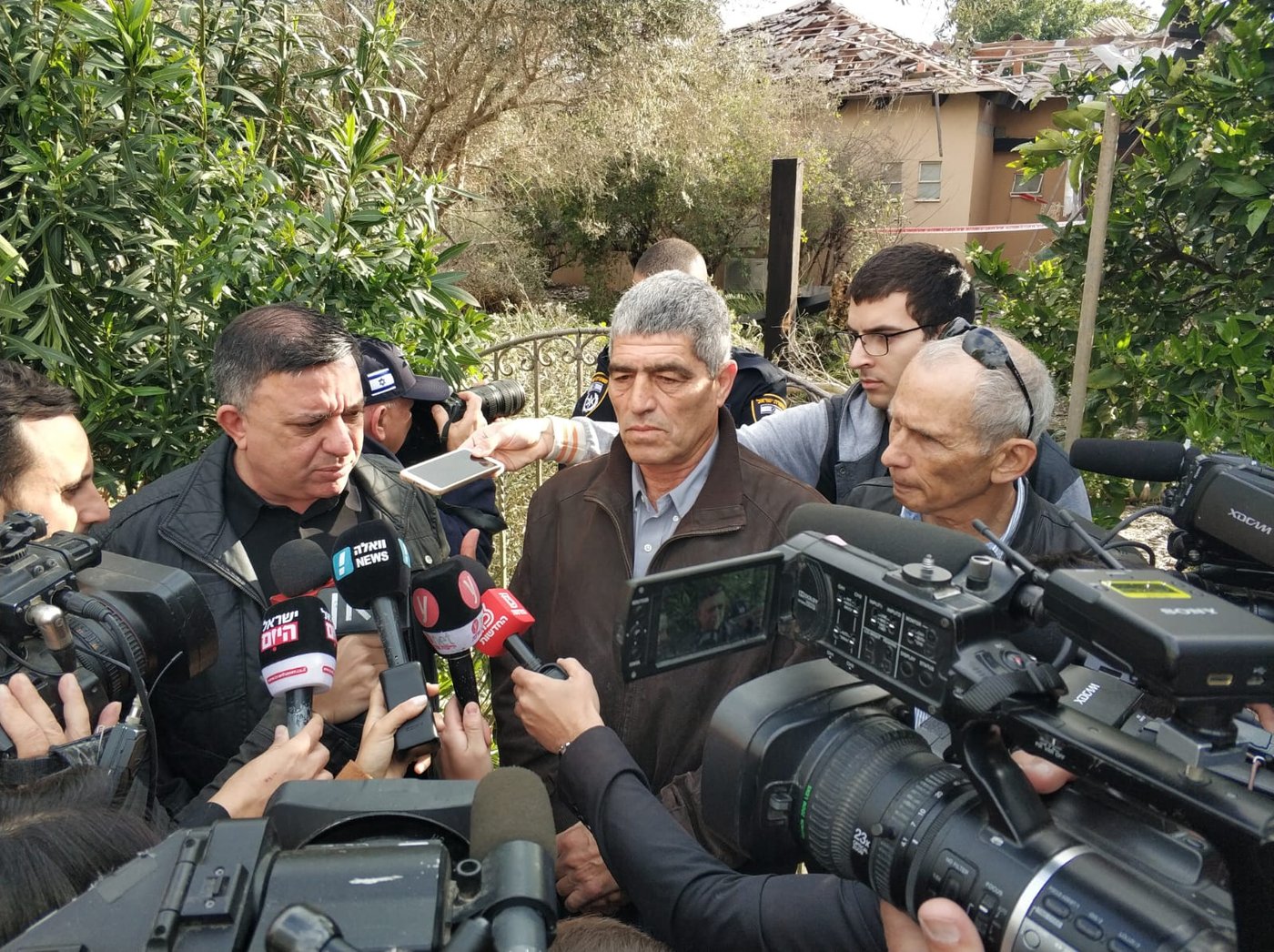 גבאי, רוסו ובר לב באזור הנפילה