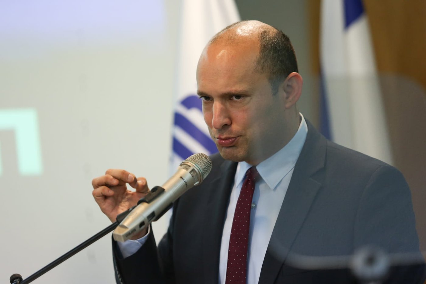 בנט, היום