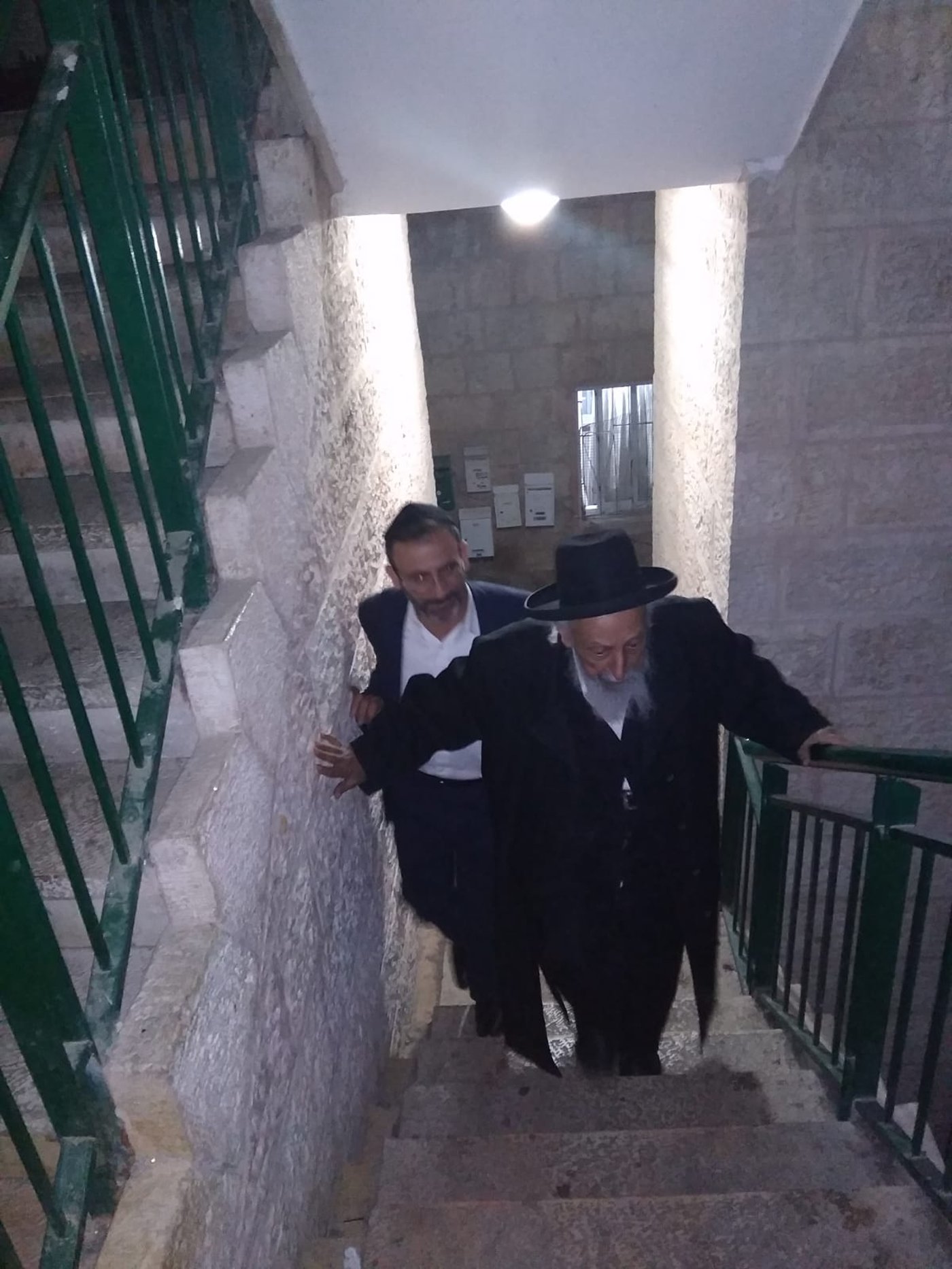 הגר"ש בעדני לגר"צ בוארון: "חבל שכבודו לא חבר ב'מועצת'"