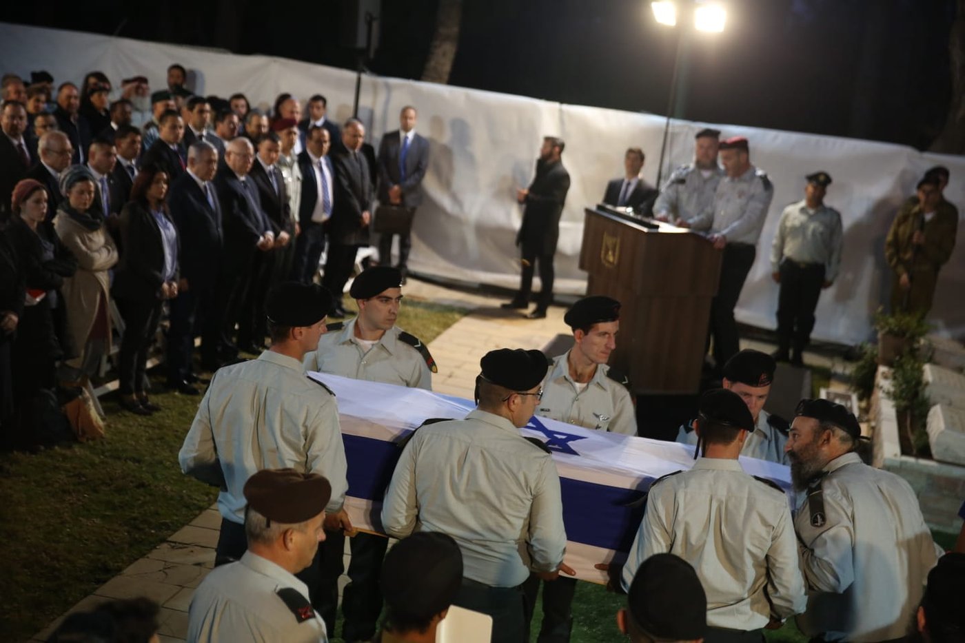 הלווייתו של זכריה באומל הי"ד בהר הרצל