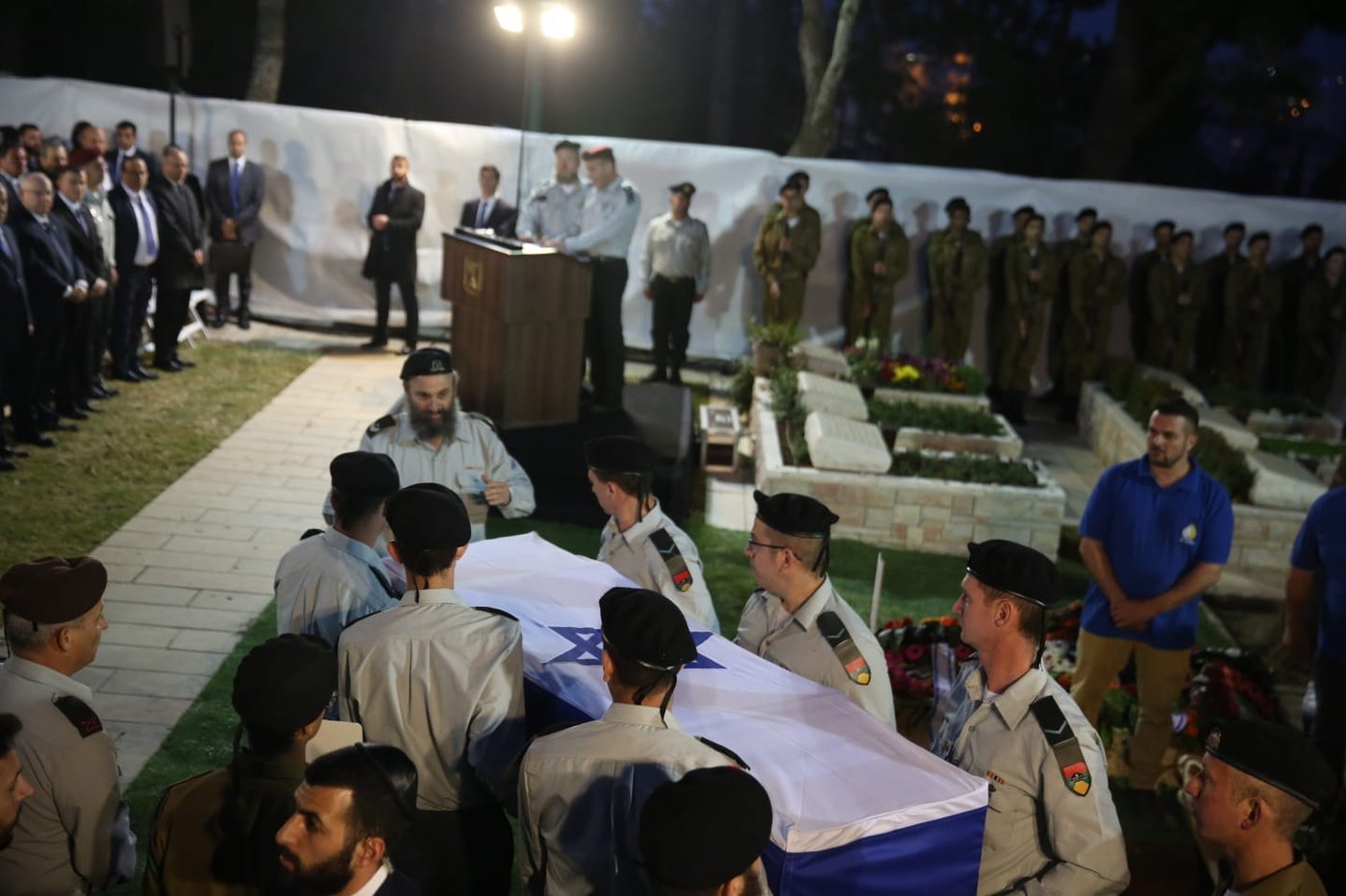 הלווייתו של זכריה באומל הי"ד בהר הרצל