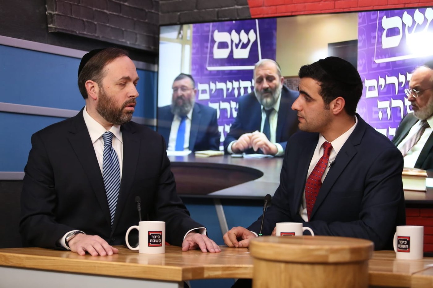 משדר ערב הבחירות ב'אולפן כיכר' • גלריה