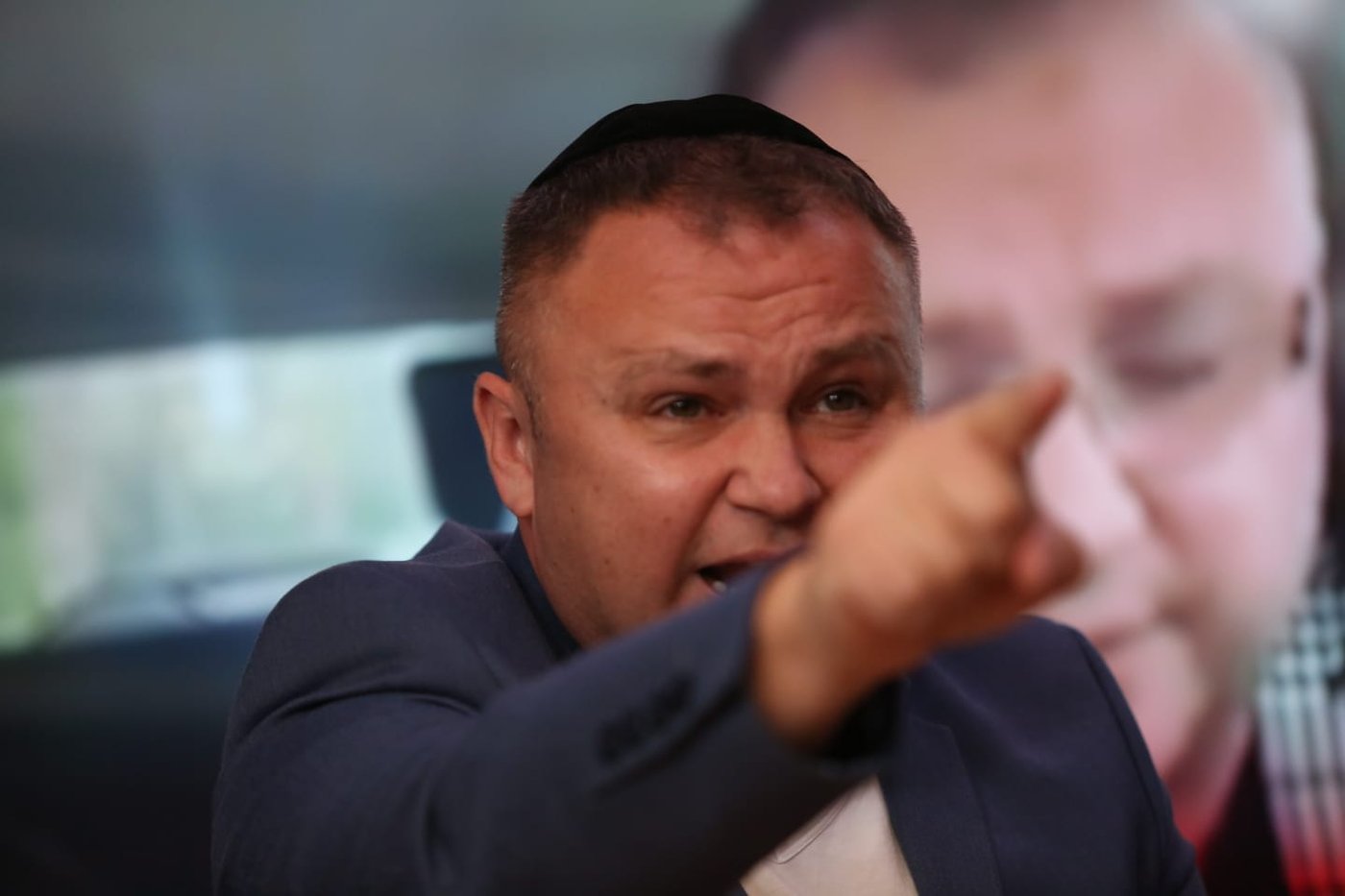 משדר ערב הבחירות ב'אולפן כיכר' • גלריה