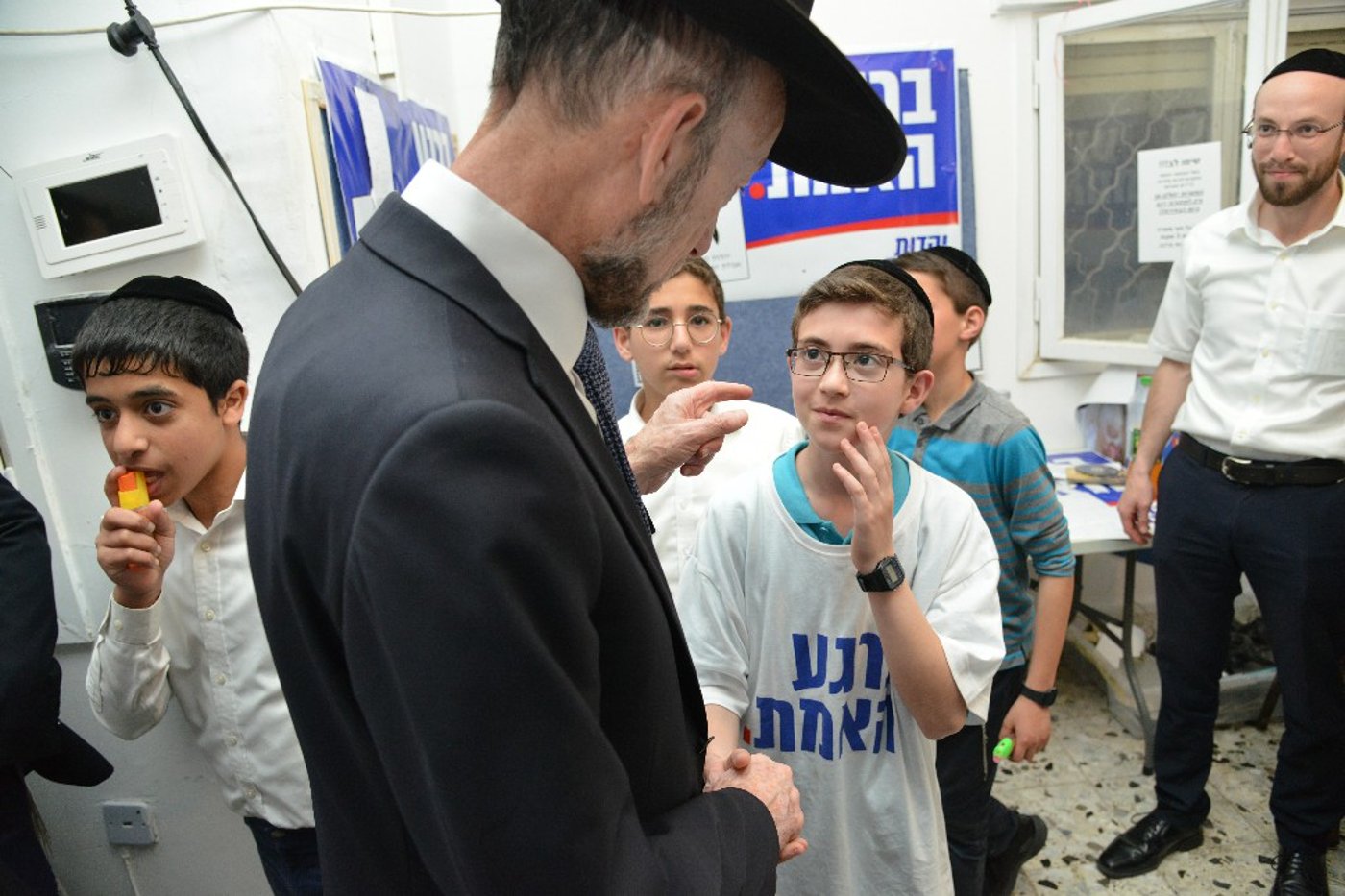כך נראה יום הבחירות של ח"כ אורי מקלב