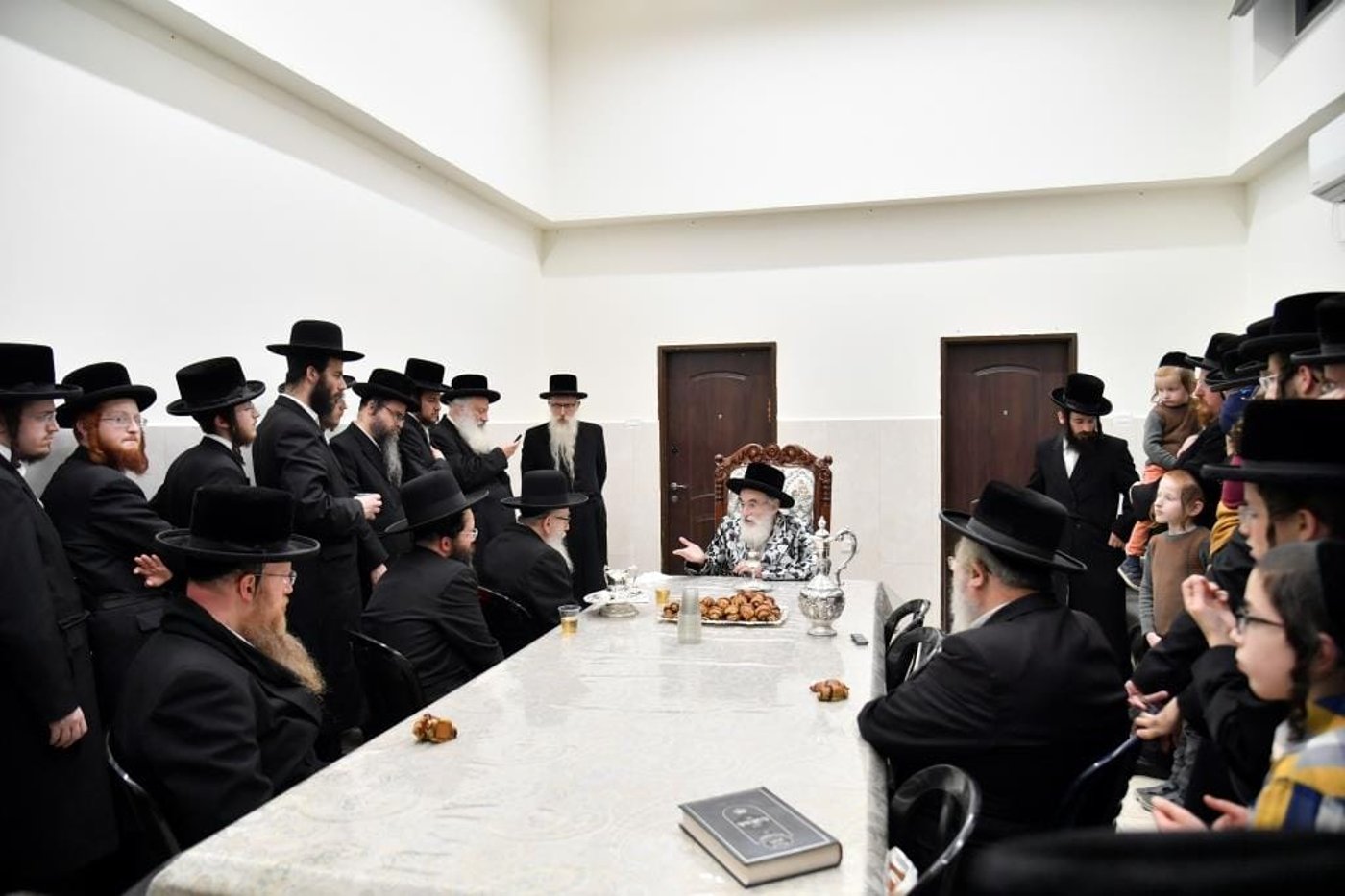 ליצמן הודה לאדמו"ר מוויז'ניץ והתקבל ב'לחיים'