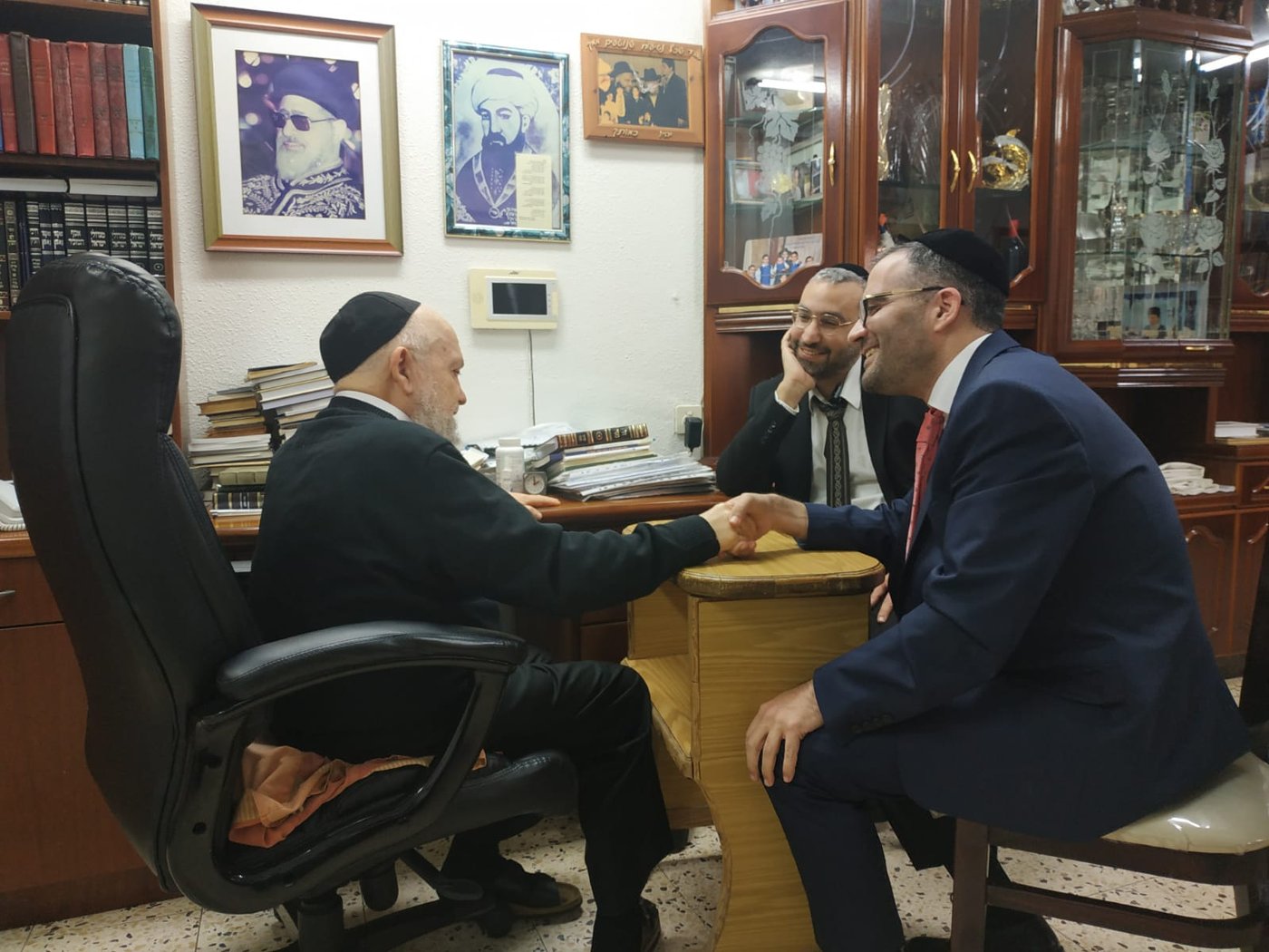 נציגי יחד וש"ס ביקרו במעונו של הרב מאזוז: תעבדו בשלום