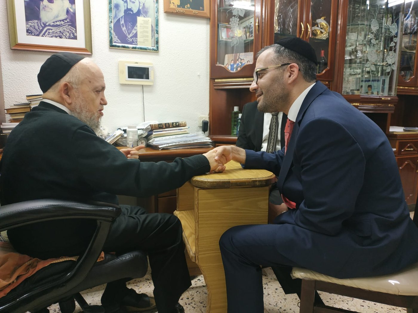 נציגי יחד וש"ס ביקרו במעונו של הרב מאזוז: תעבדו בשלום