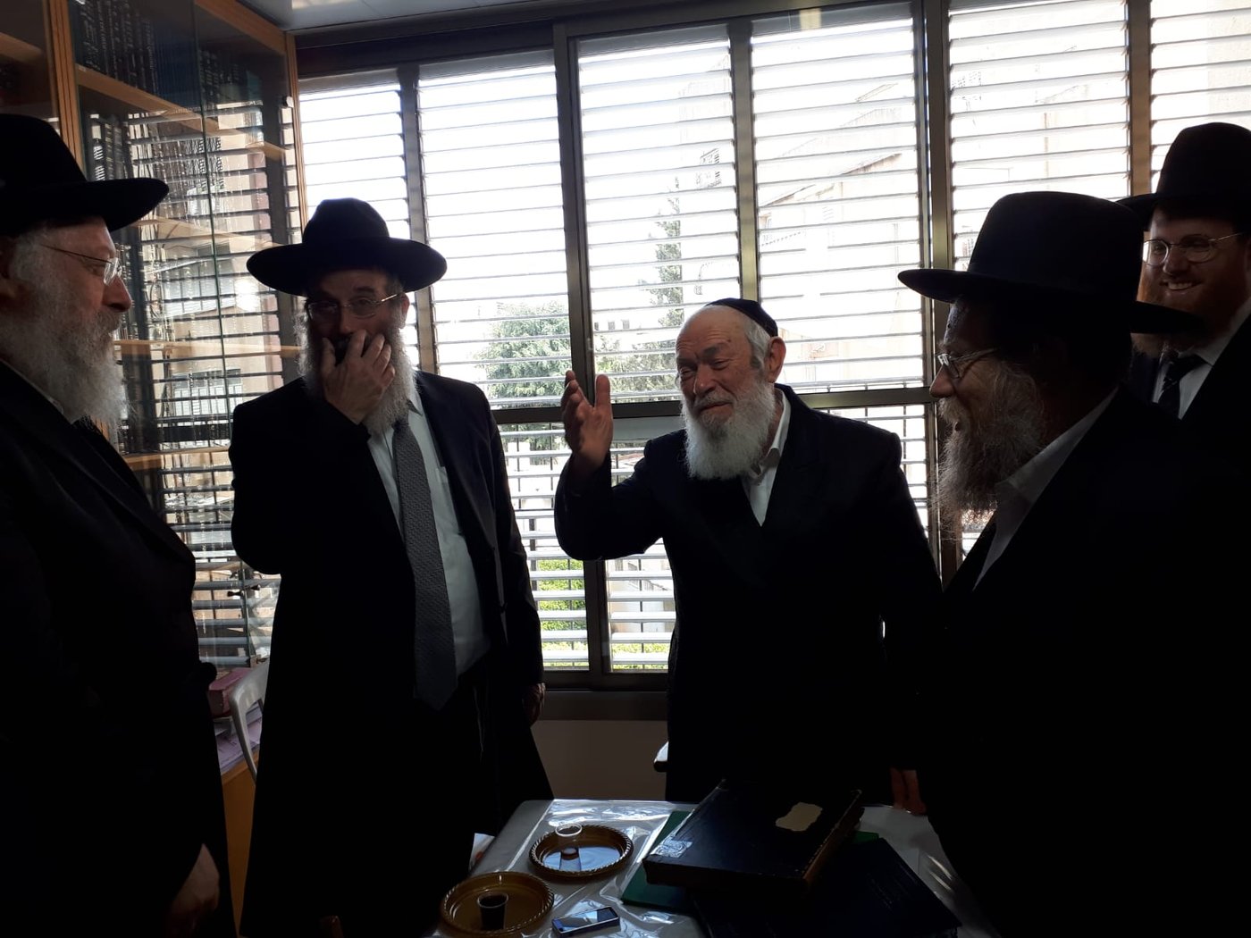 האדמו"ר לרבני העיר בני ברק: החזון איש החשיב את ויז'ניץ