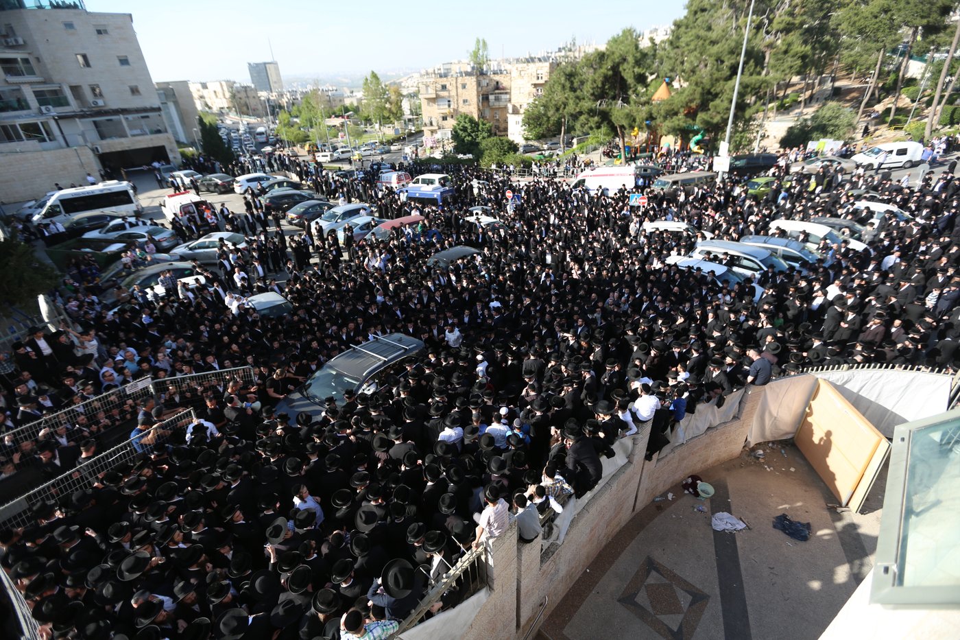 בהלוויה: מונה ה'ממשיך' לאדמו"ר מקאליב