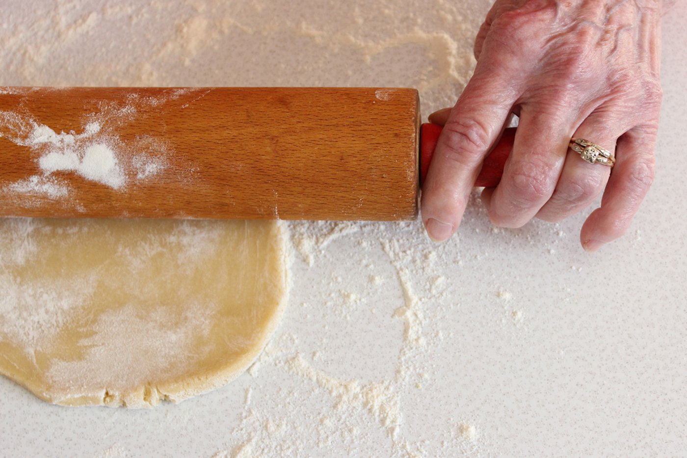 6 עצות הבישול הטובות ביותר שלמדנו מאמא