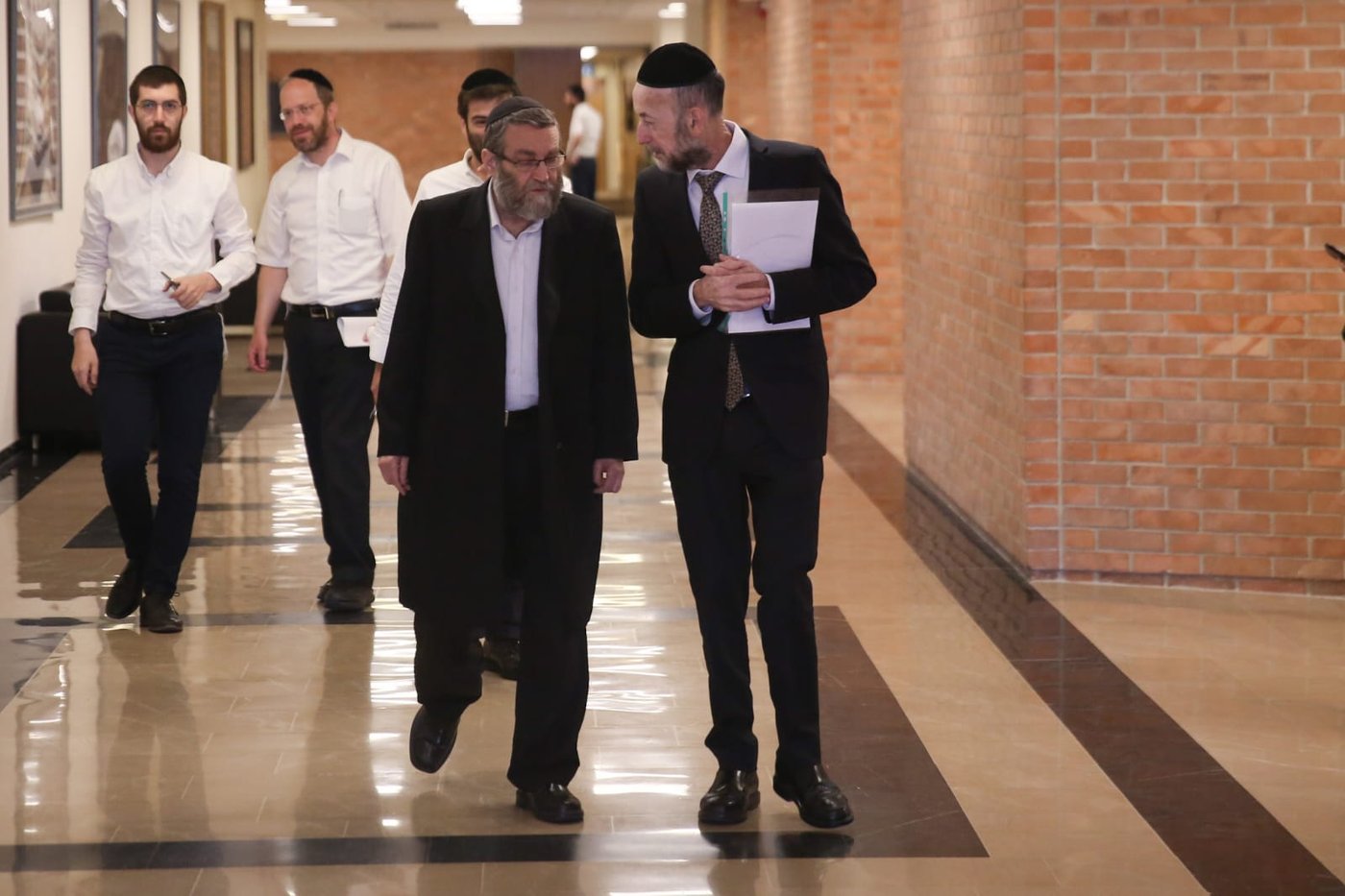 ה'משא ומתן' התחדש: המתווך החרדי  בין ליברמן והחרדים