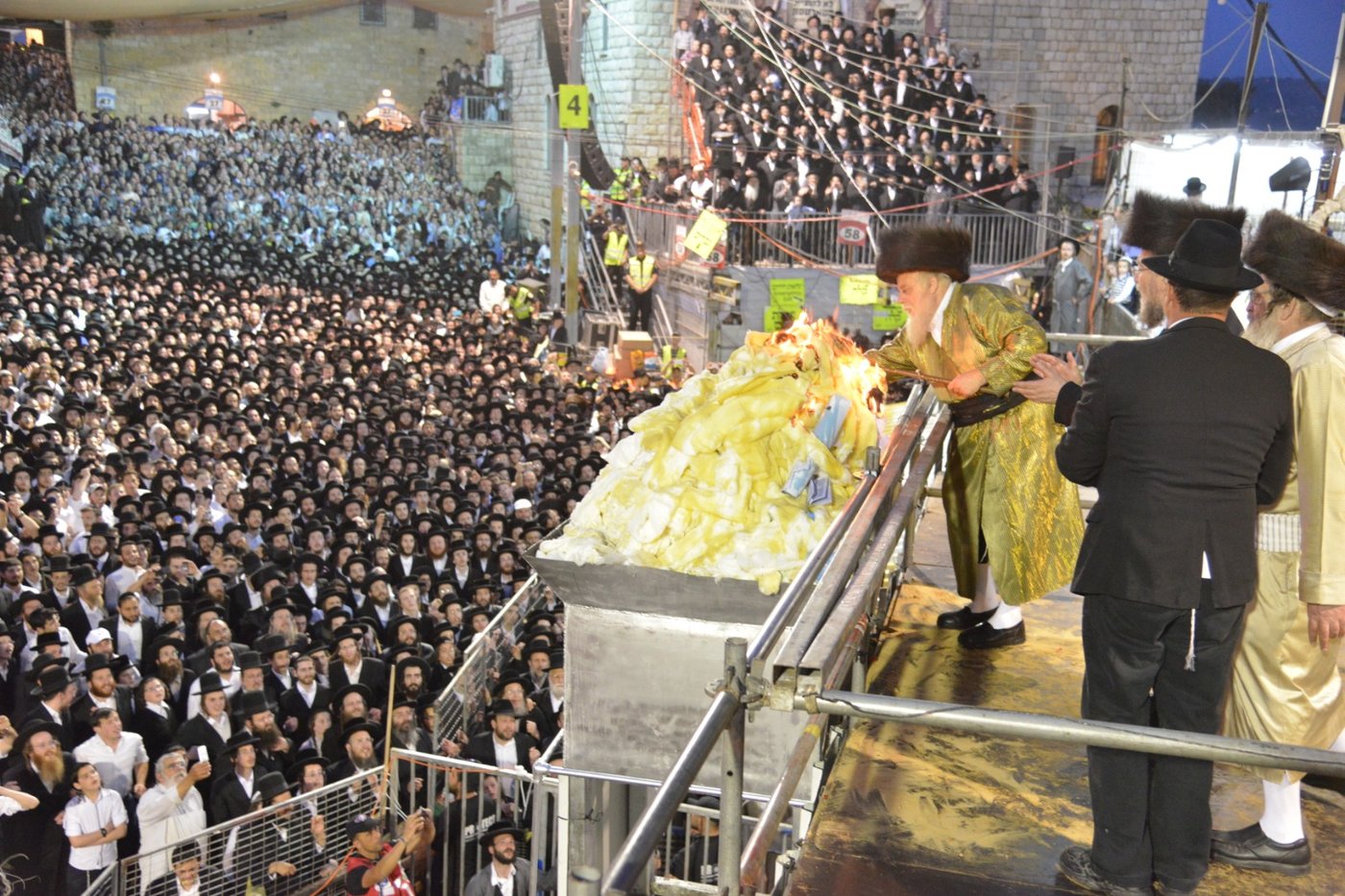 ההדלקה שנעלה את חגיגות ל"ג בעומר • צפו