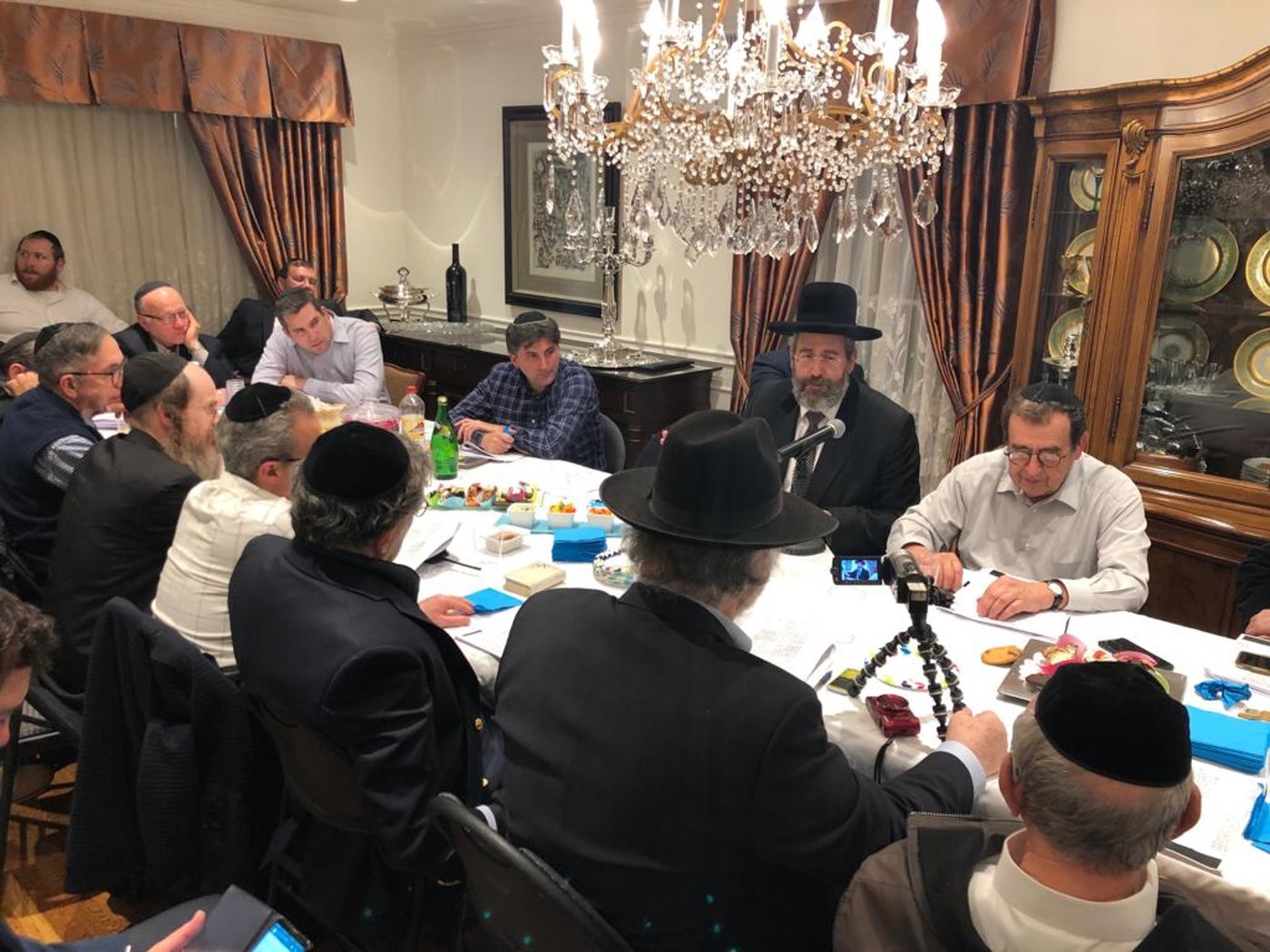 הגר"ד לאו: "לורי-לאה, אנו זקוקים לדמעות שלך"