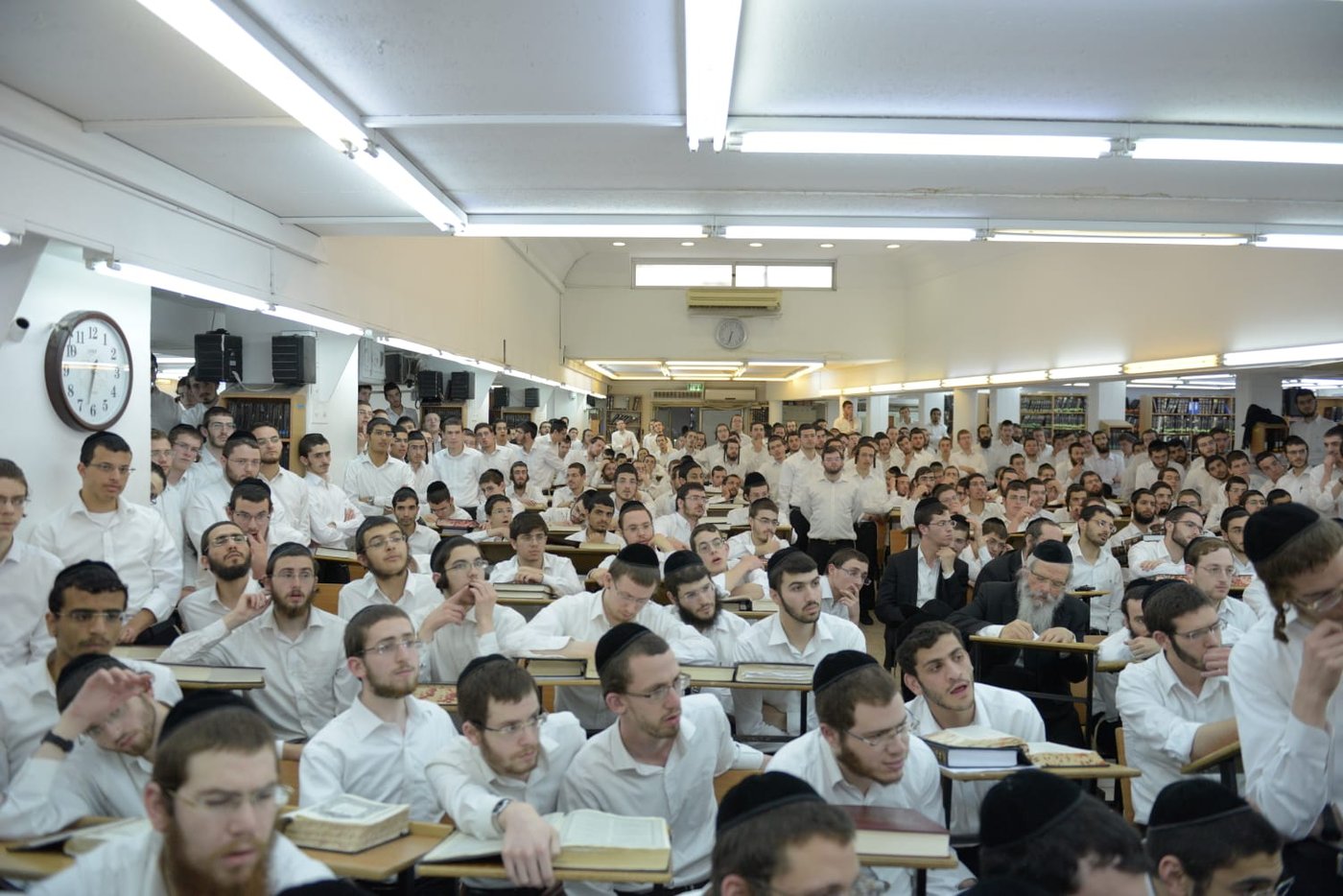 הגר"ג אדלשטיין חיזק את 'אורחות תורה'. צפו