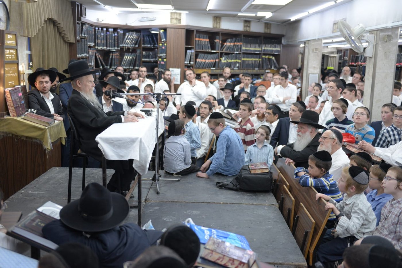 הגר"ג אדלשטיין חיזק את 'אורחות תורה'. צפו