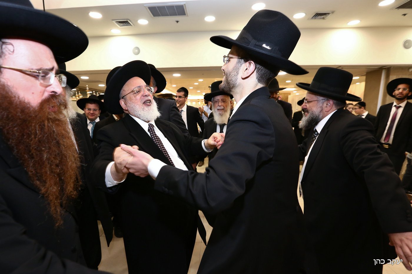 שמחת הרבנים דרעי-אבא שאול • צפו בתיעוד