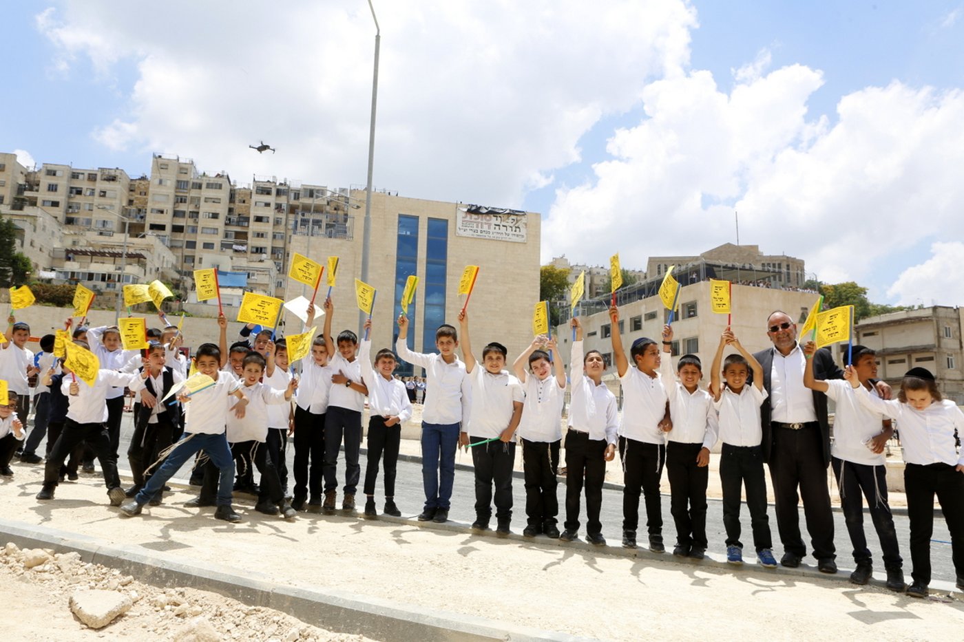 הגר"ח קנייבסקי ביקר בת"ת 'סוכת דוד' ובסמינר 'דרכי רחל'