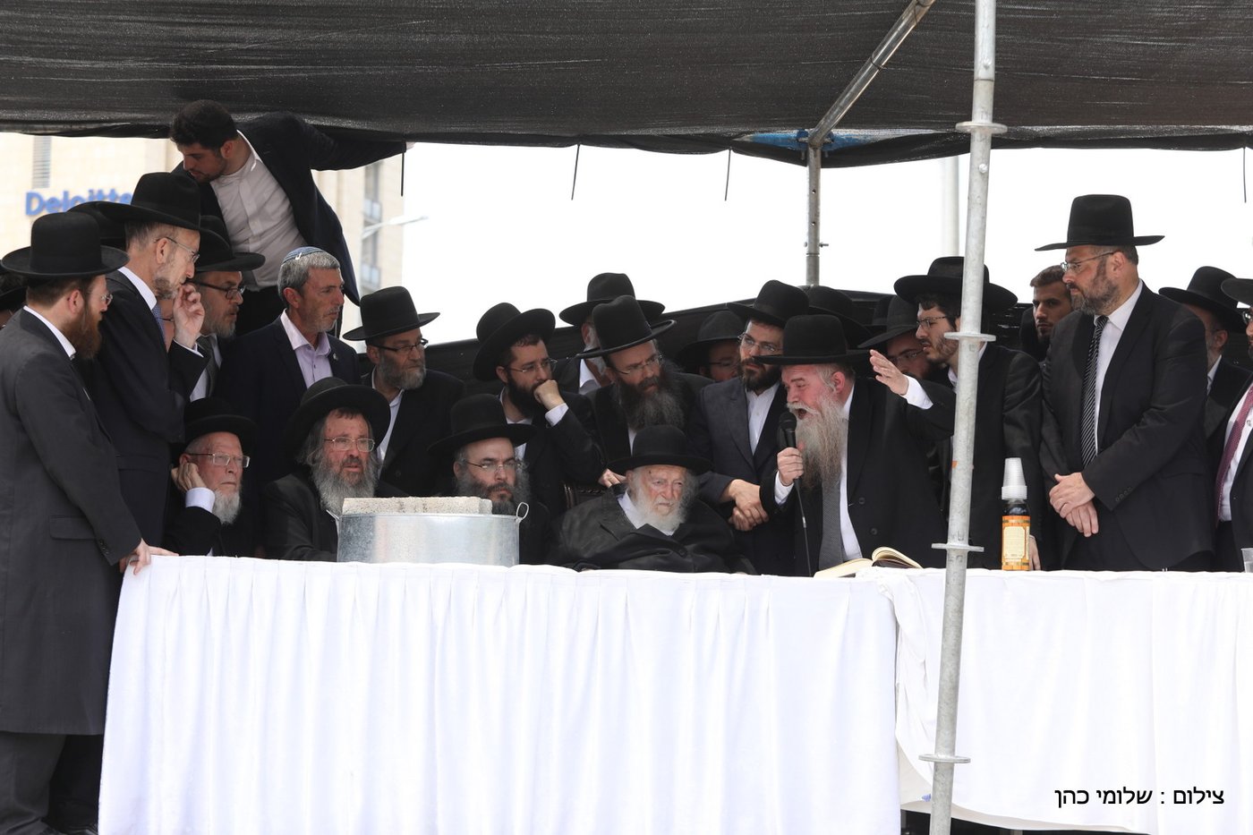 הגר"ח קנייבסקי ביקר בת"ת 'סוכת דוד' ובסמינר 'דרכי רחל'