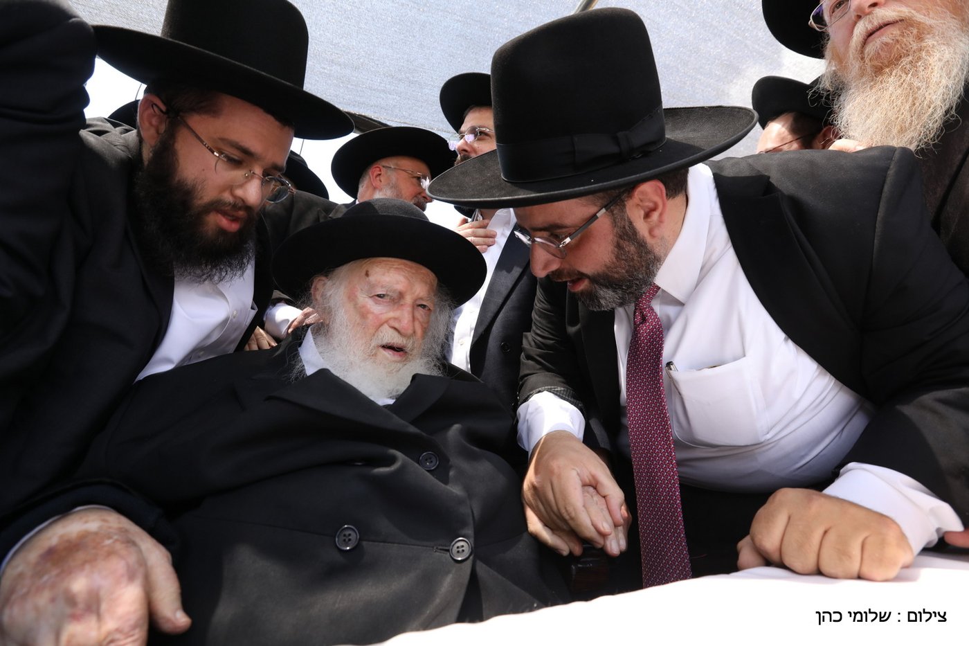 הגר"ח קנייבסקי ביקר בת"ת 'סוכת דוד' ובסמינר 'דרכי רחל'