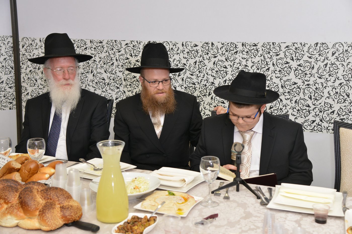 בר מצווה לבנו של העיתונאי אליעזר שולמן • גלריה