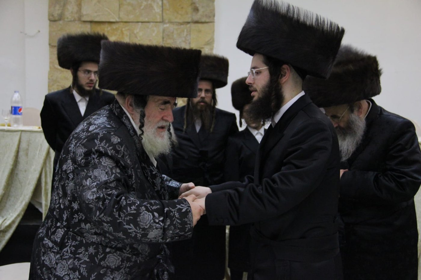 תיעוד: נכדו של נשיא ישיבת טשעבין התחתן